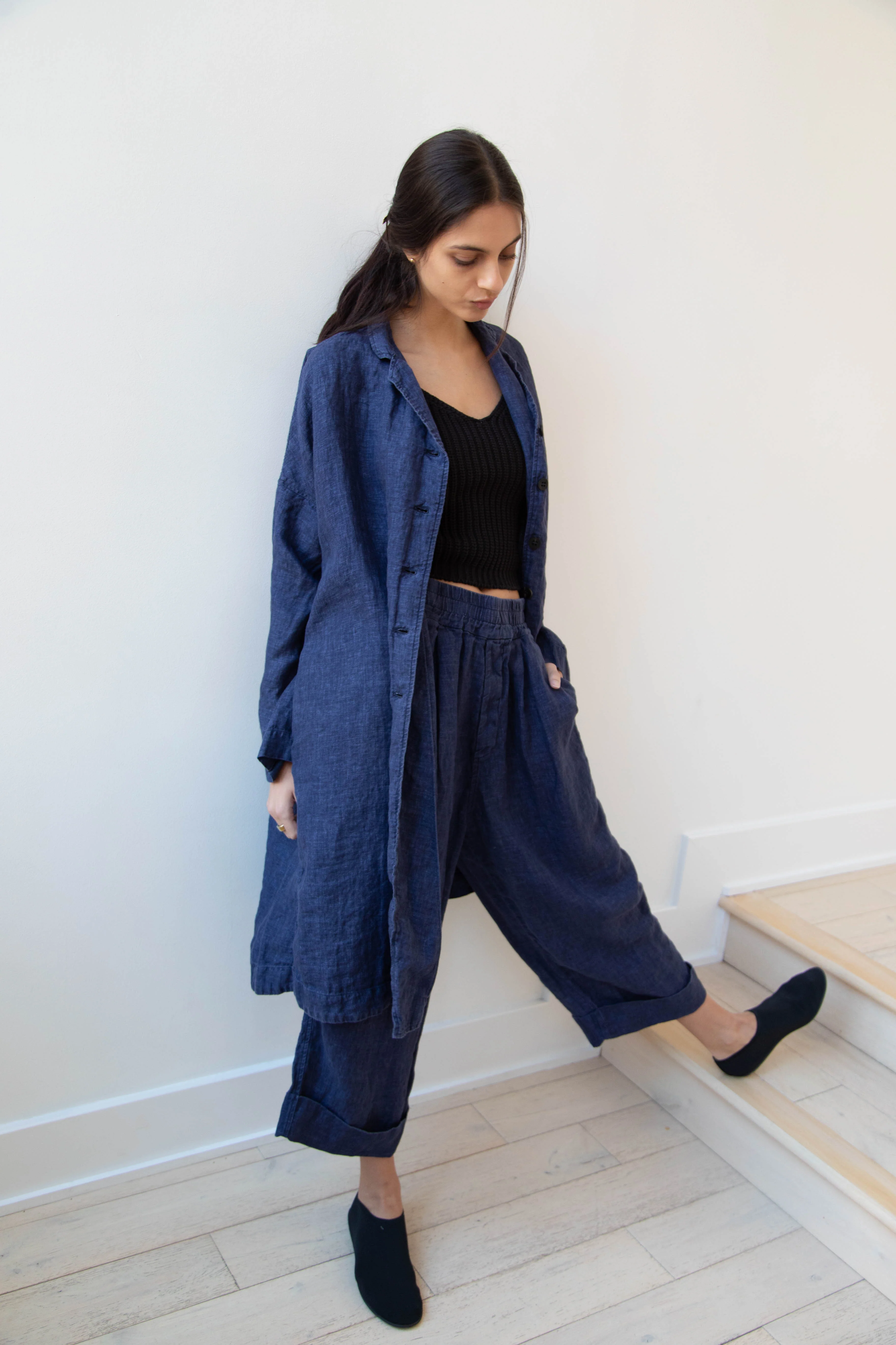 Album di Famiglia | Linen Easy Coat in Navy - Image 11