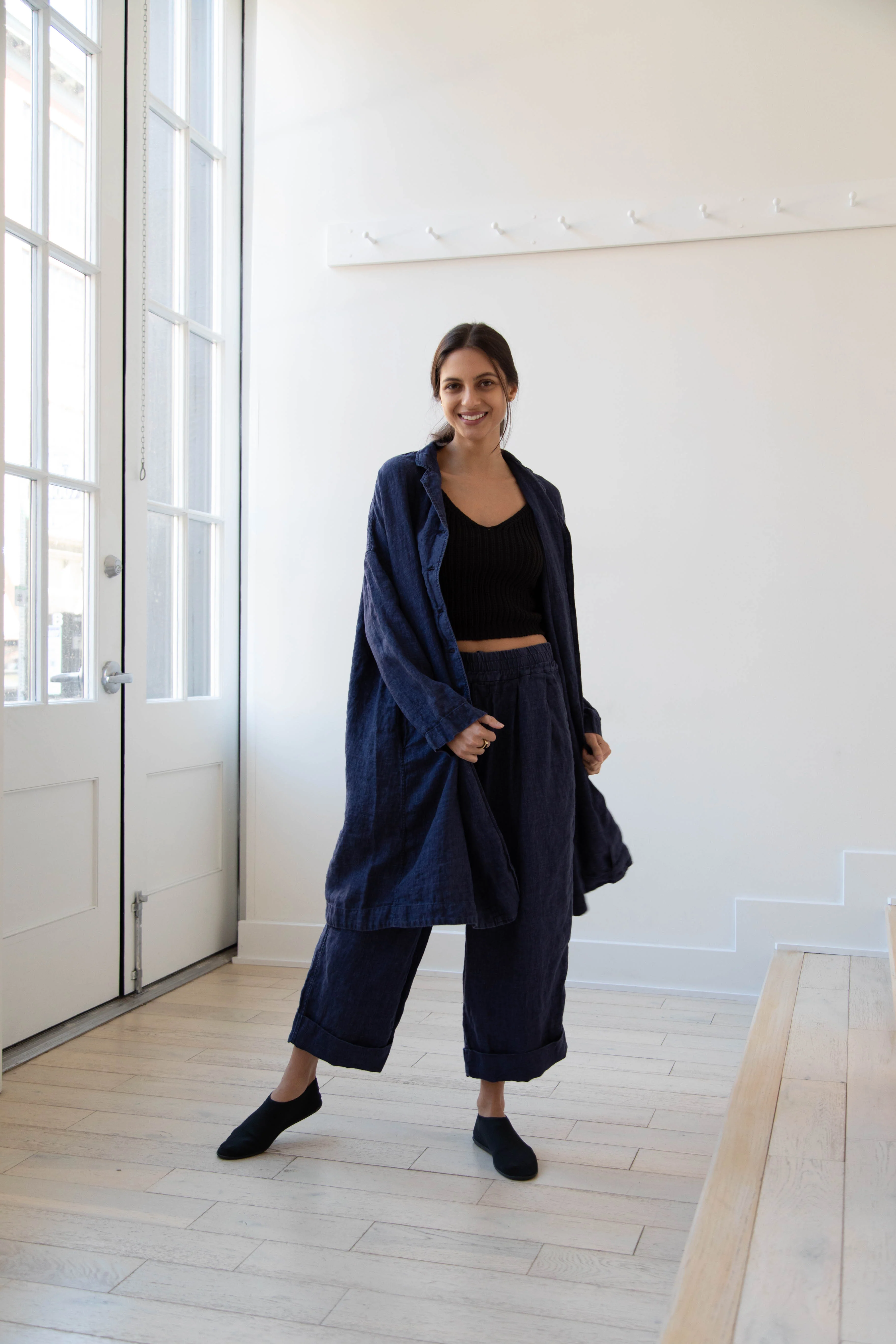 Album di Famiglia | Linen Easy Coat in Navy - Image 15