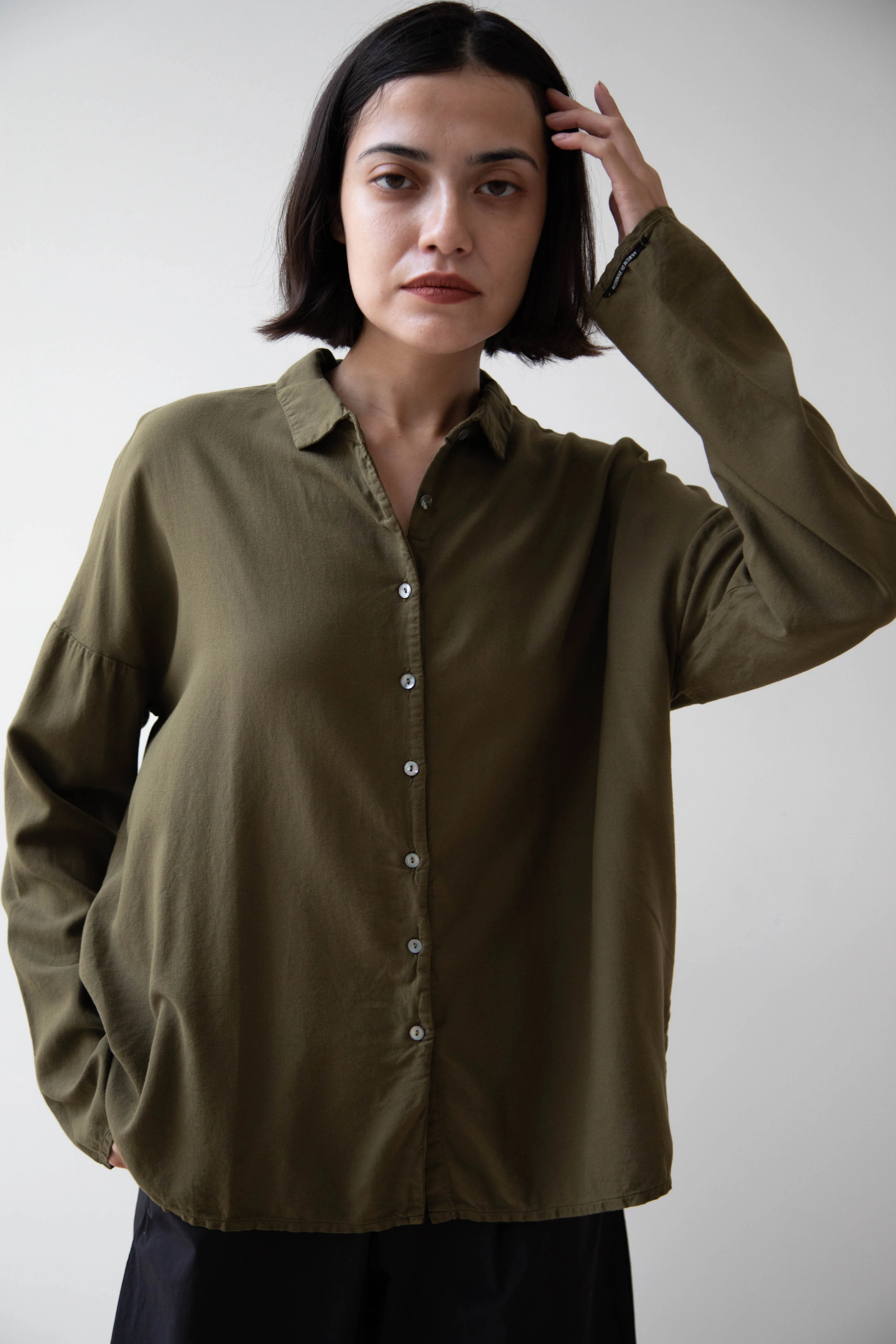 Album di Famiglia | Short Collar Shirt in TVC Olive - Image 12