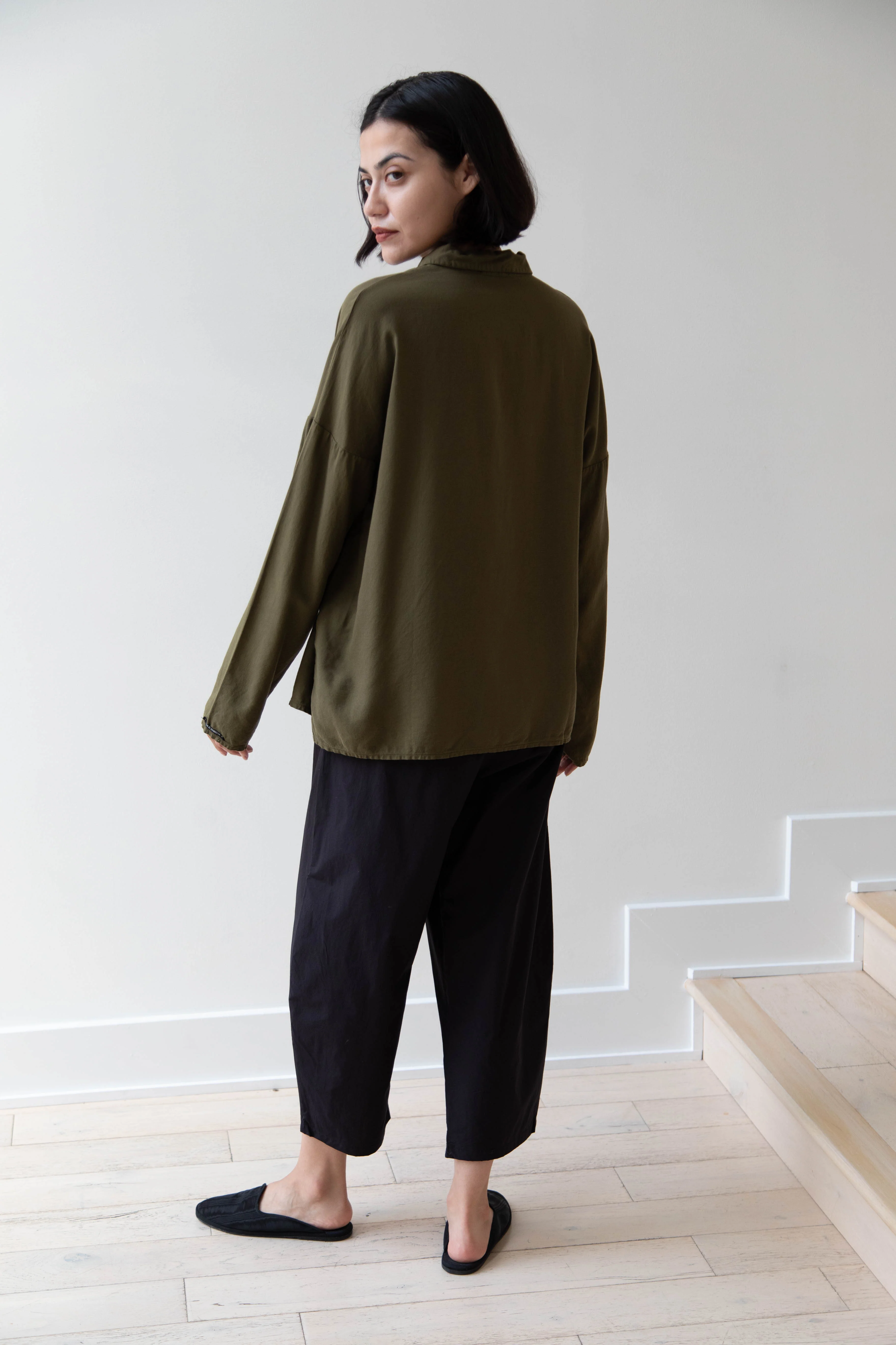 Album di Famiglia | Short Collar Shirt in TVC Olive - Image 16