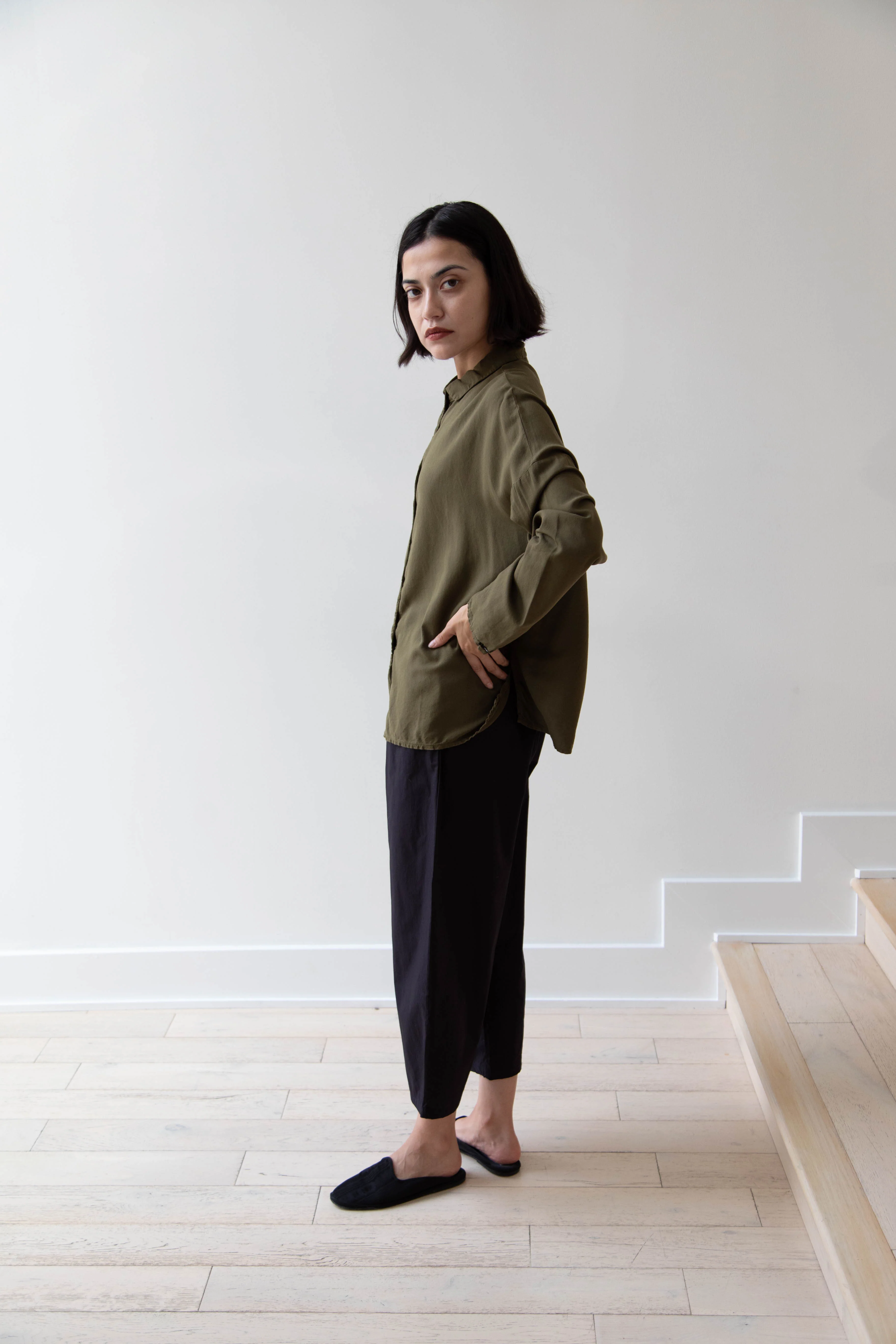 Album di Famiglia | Short Collar Shirt in TVC Olive - Image 25