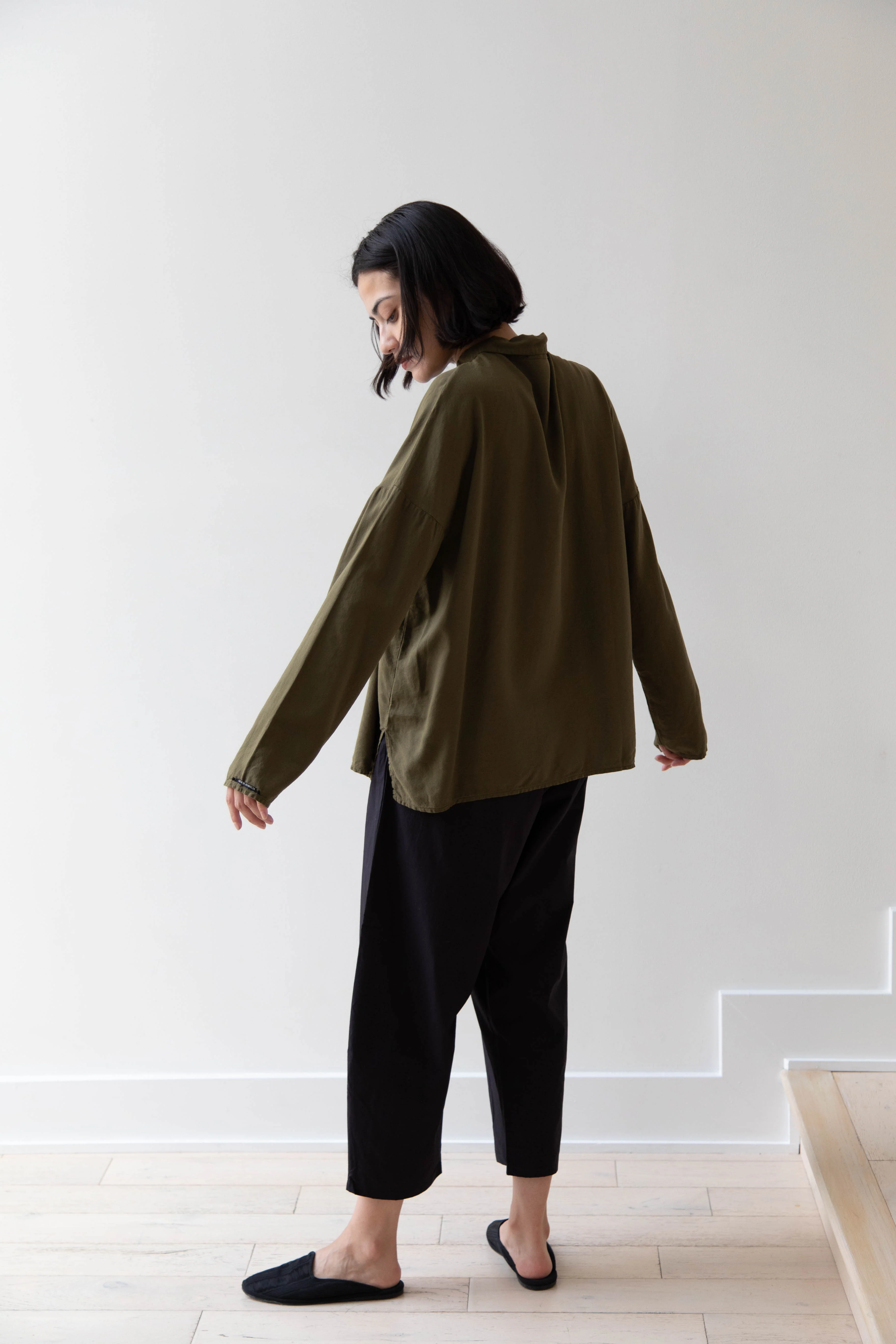 Album di Famiglia | Short Collar Shirt in TVC Olive - Image 3