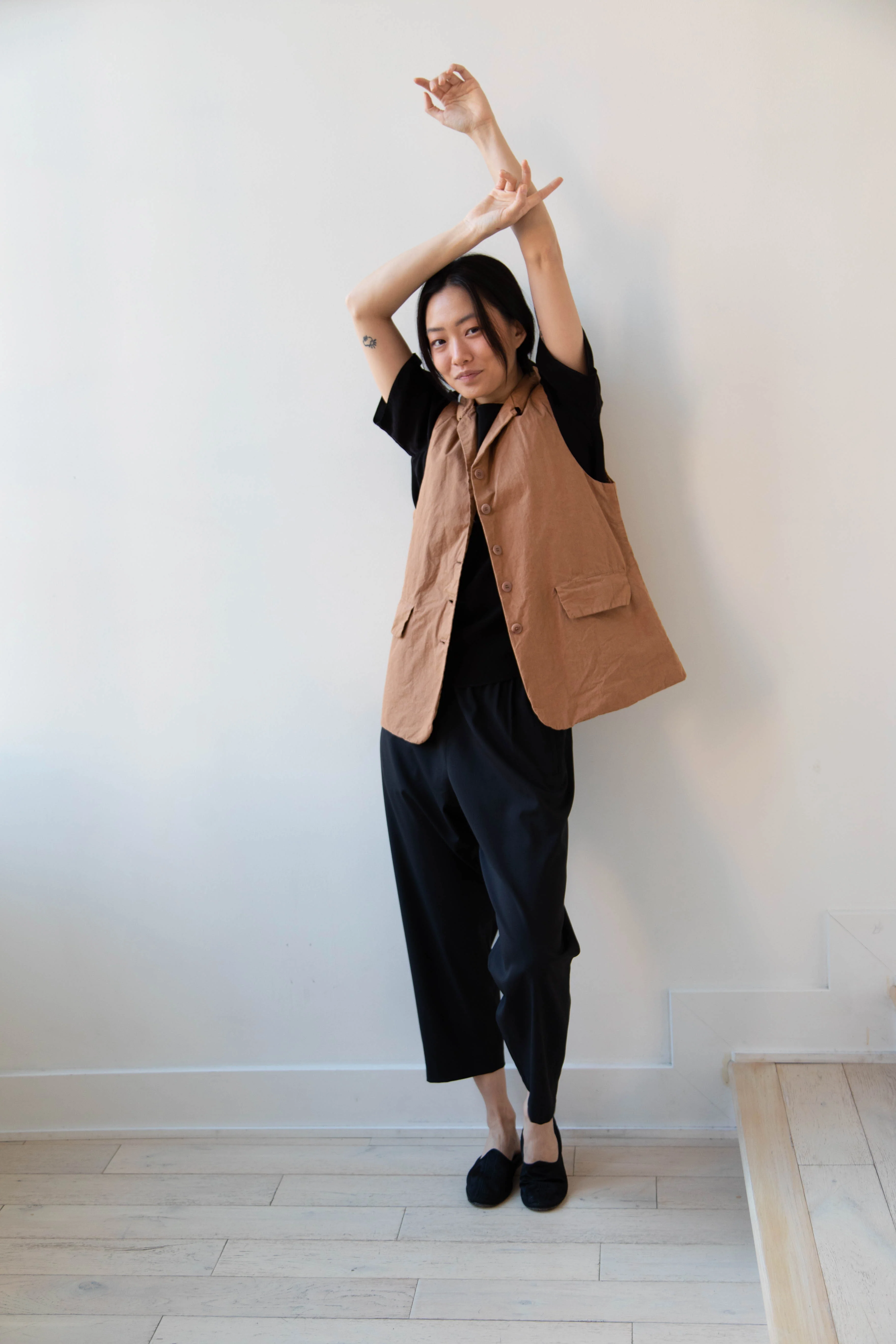 Album di Famiglia | Sleeveless Blazer CC in Pottery - Image 12