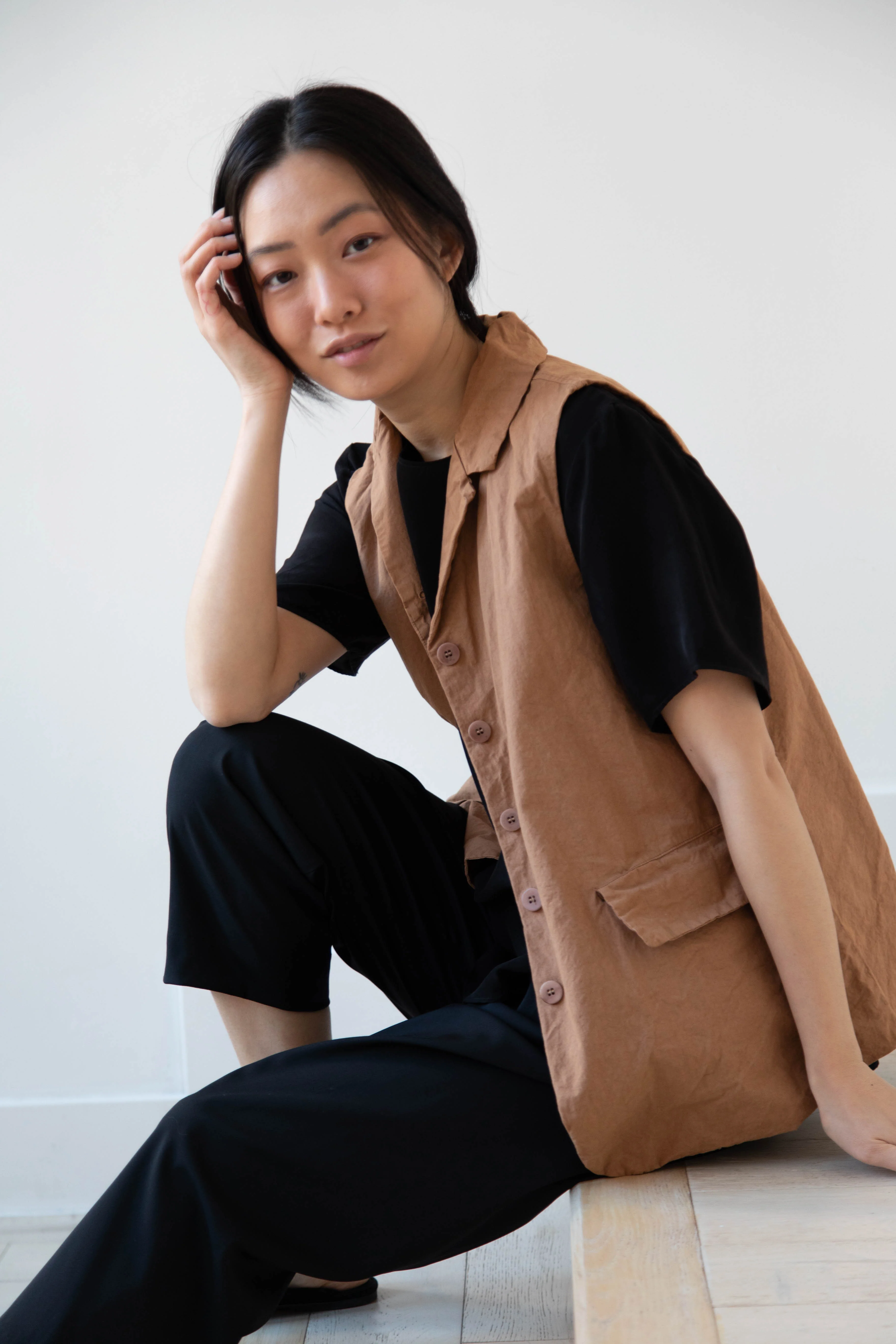 Album di Famiglia | Sleeveless Blazer CC in Pottery - Image 24