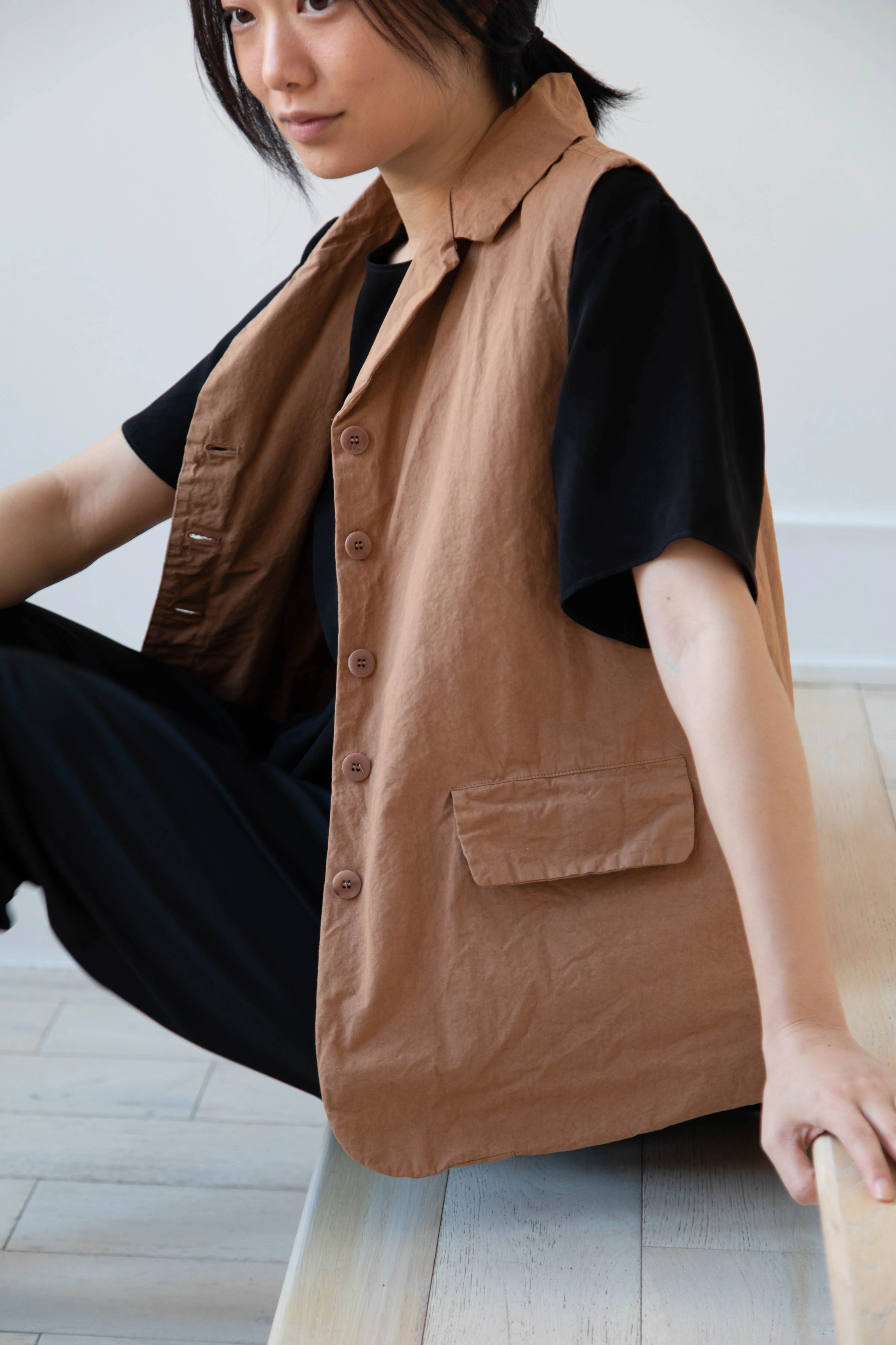 Album di Famiglia | Sleeveless Blazer CC in Pottery - Image 25