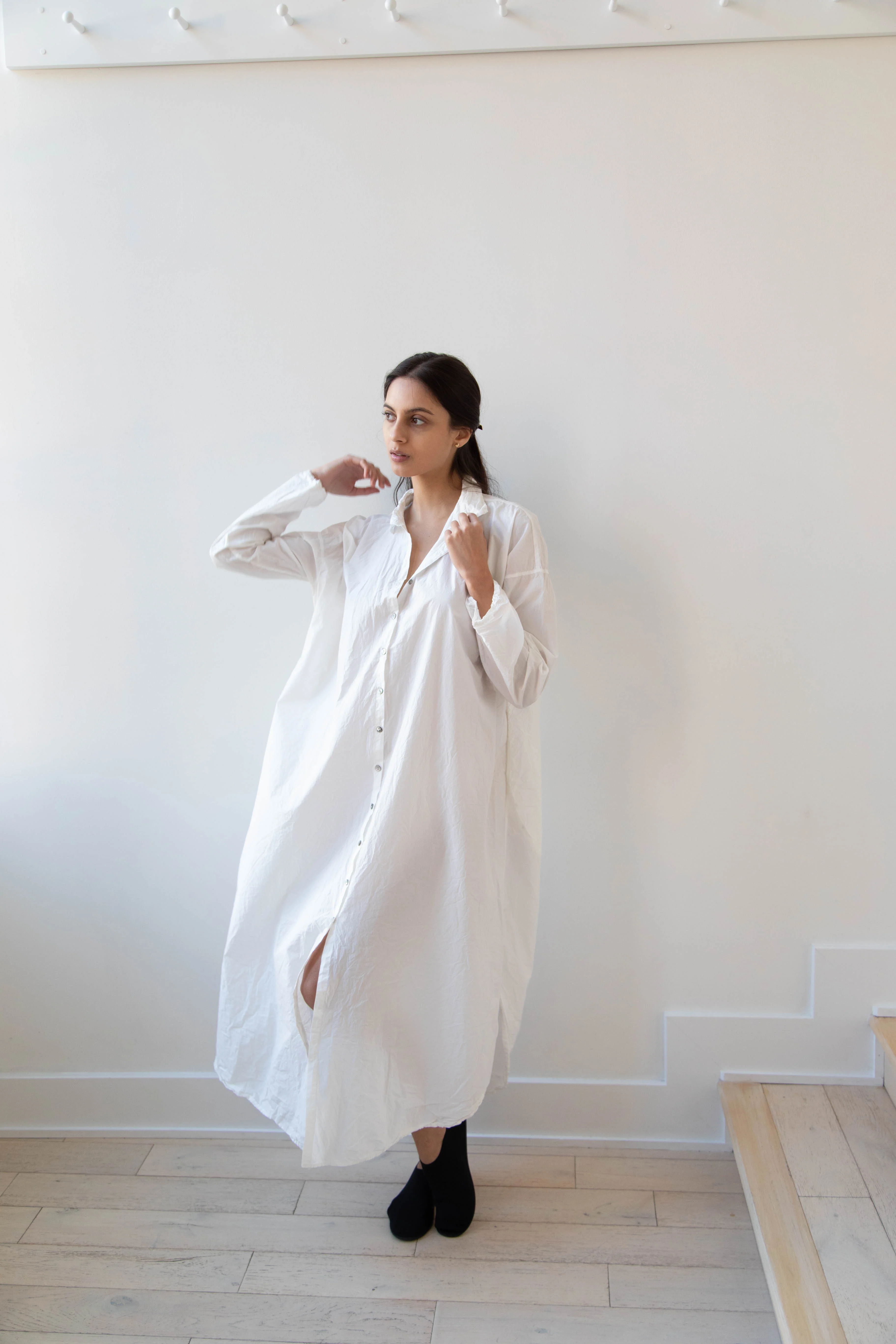 Album di Famiglia | TC Cotton Long Shirt Dress in Milk White - Image 23