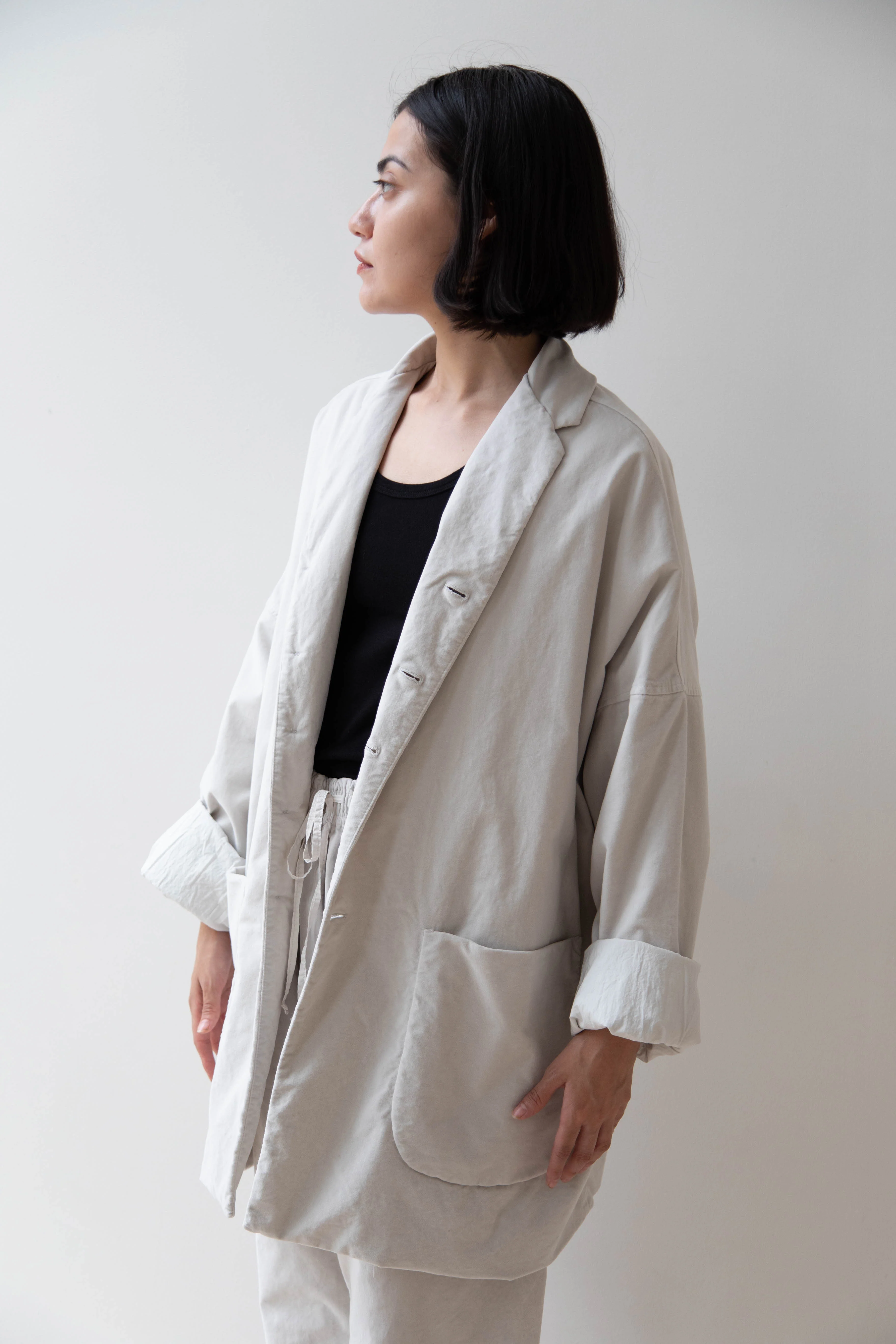 Album di Famiglia | Velvet Big Blazer in Fog - Image 24