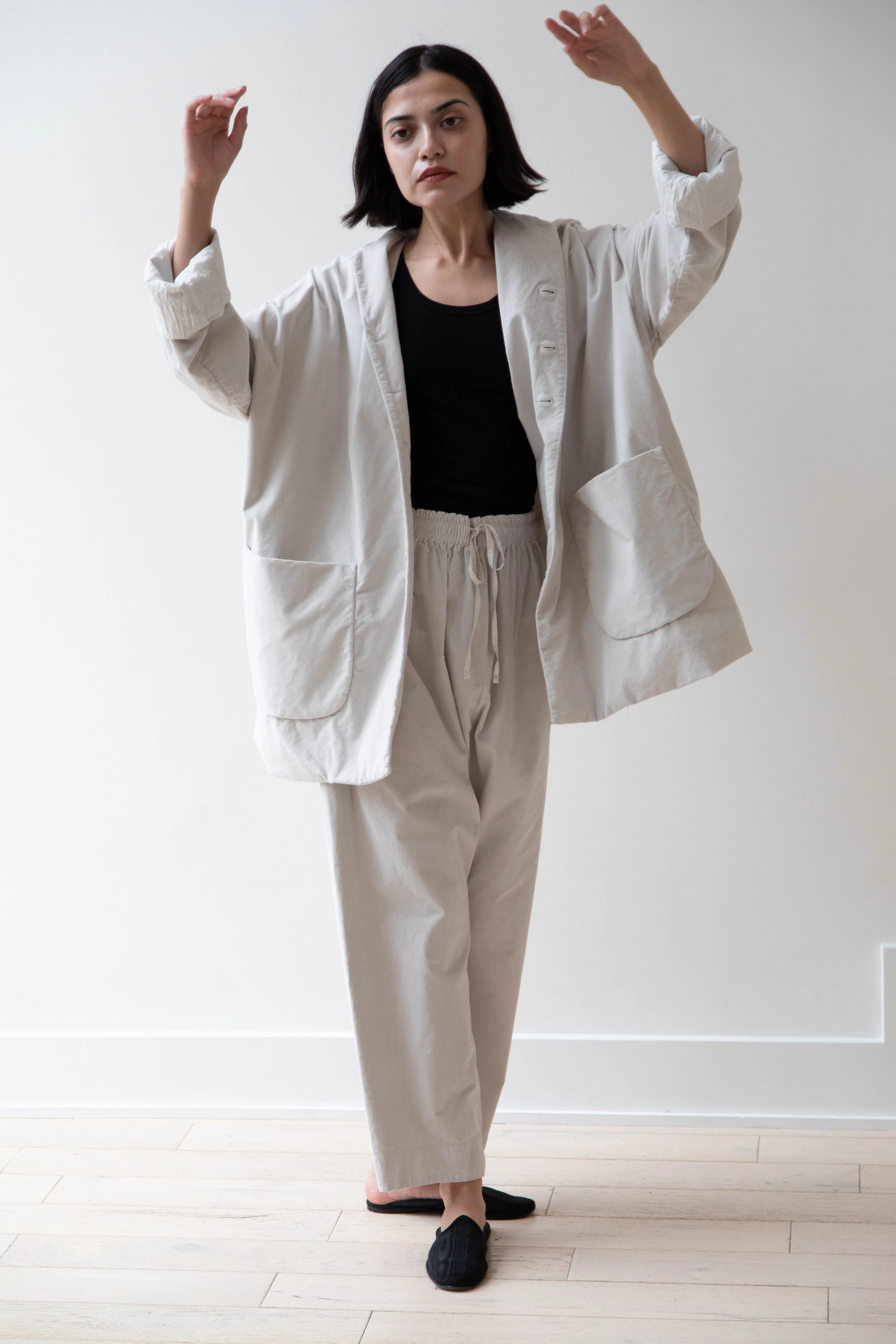 Album di Famiglia | Velvet Big Blazer in Fog - Image 28
