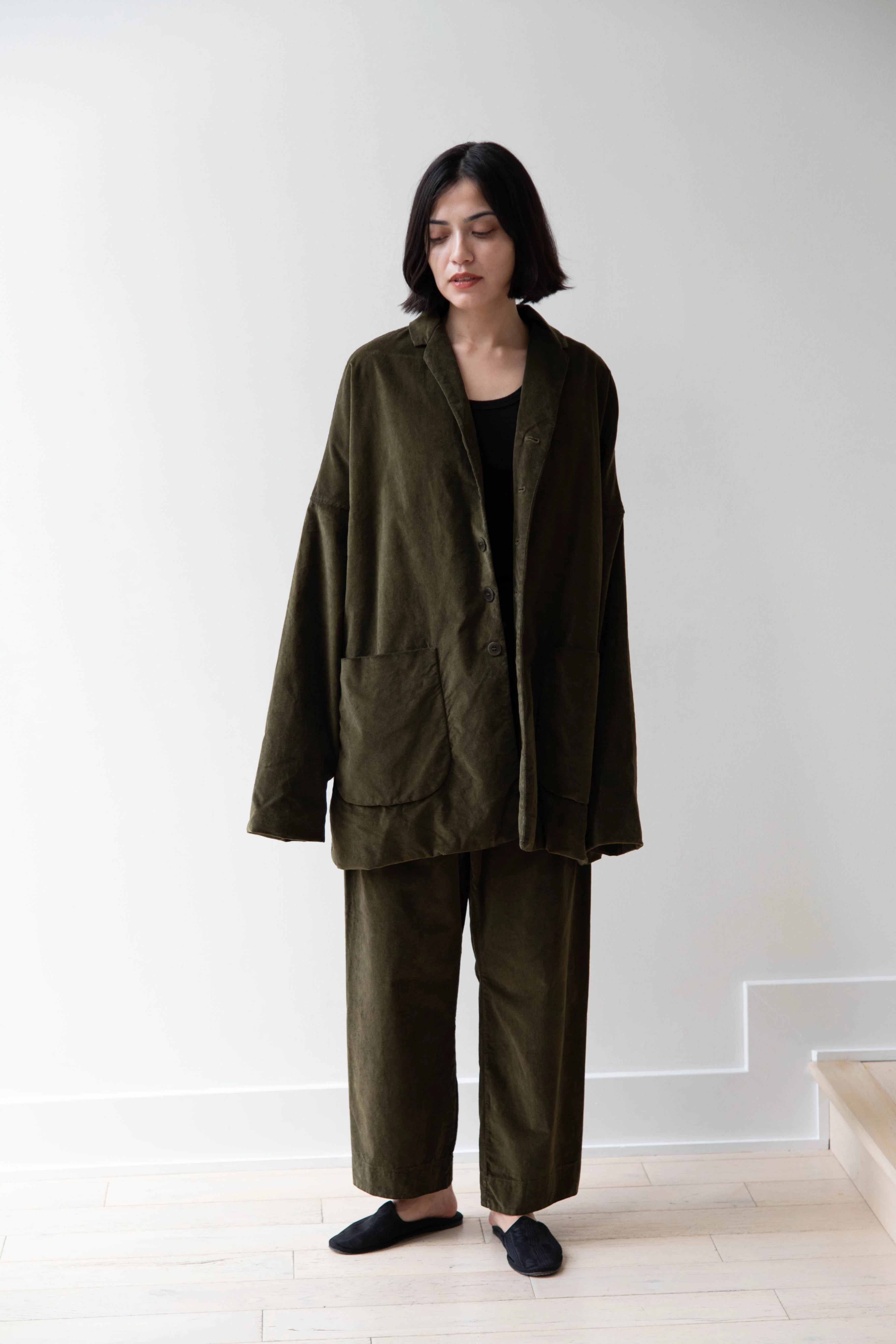 Album di Famiglia | Velvet Big Blazer in Olive - Image 5