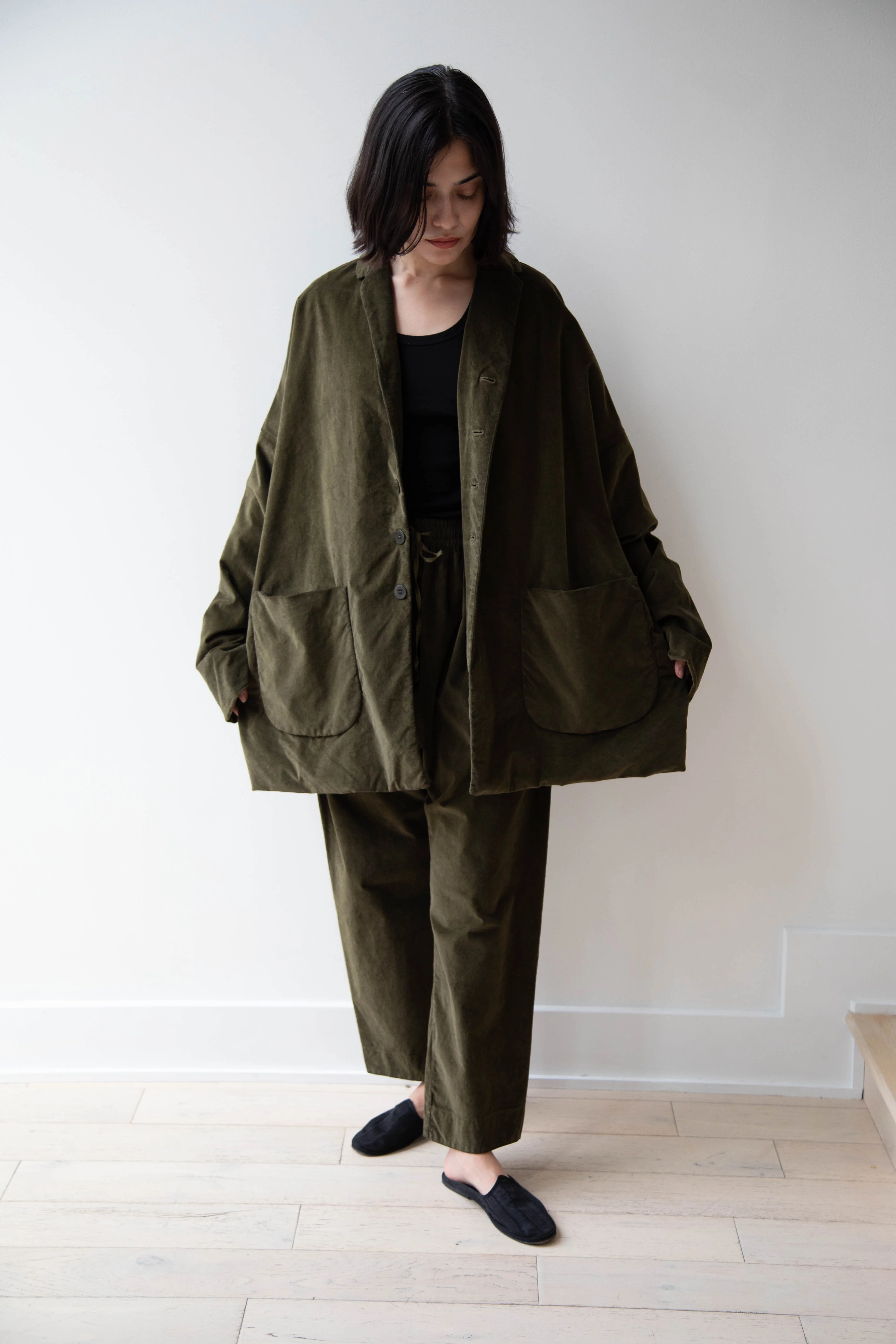 Album di Famiglia | Velvet Big Blazer in Olive - Image 9