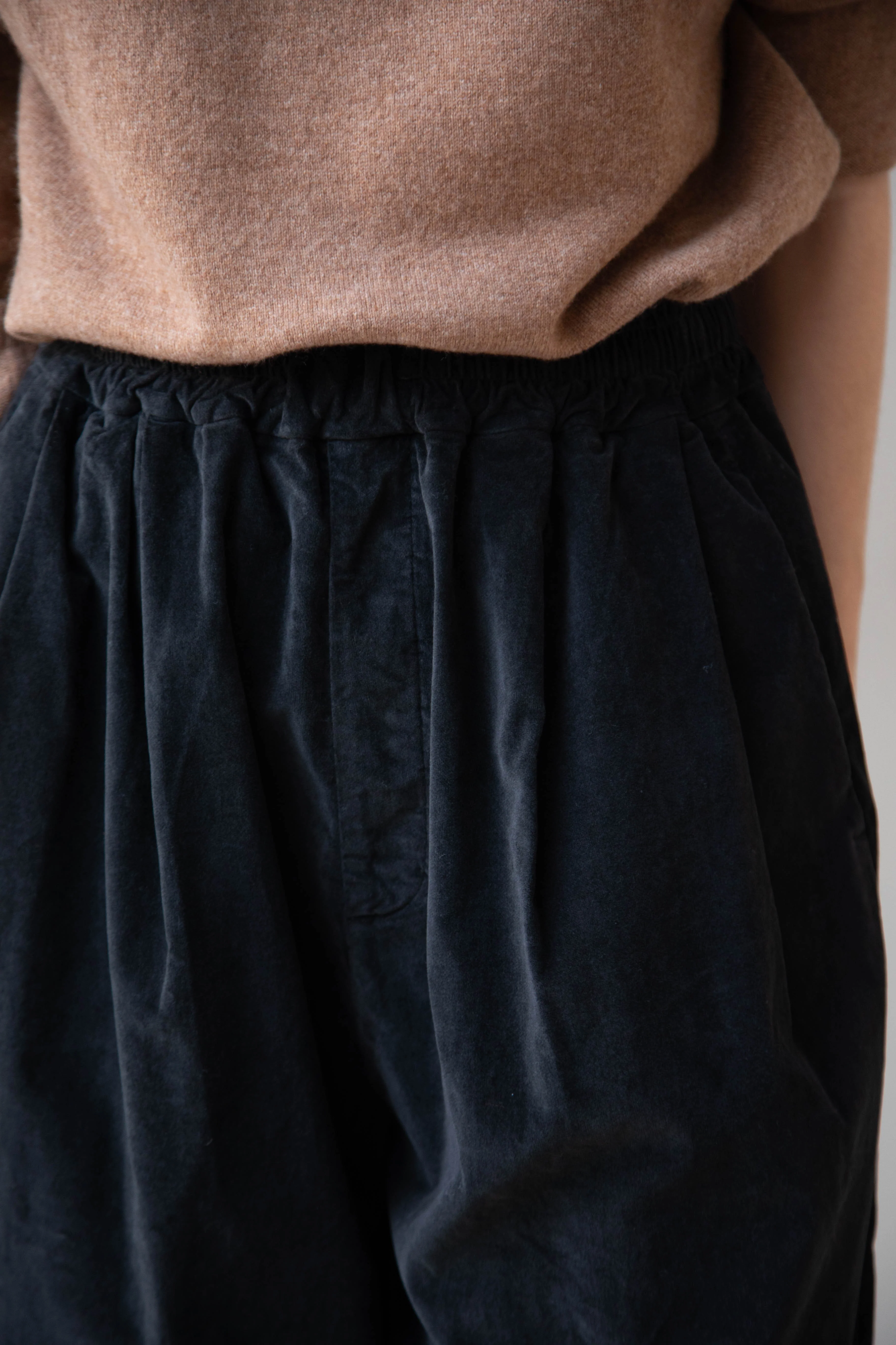 Album di Famiglia | Velvet Bragoni Pants in Slate - Image 29