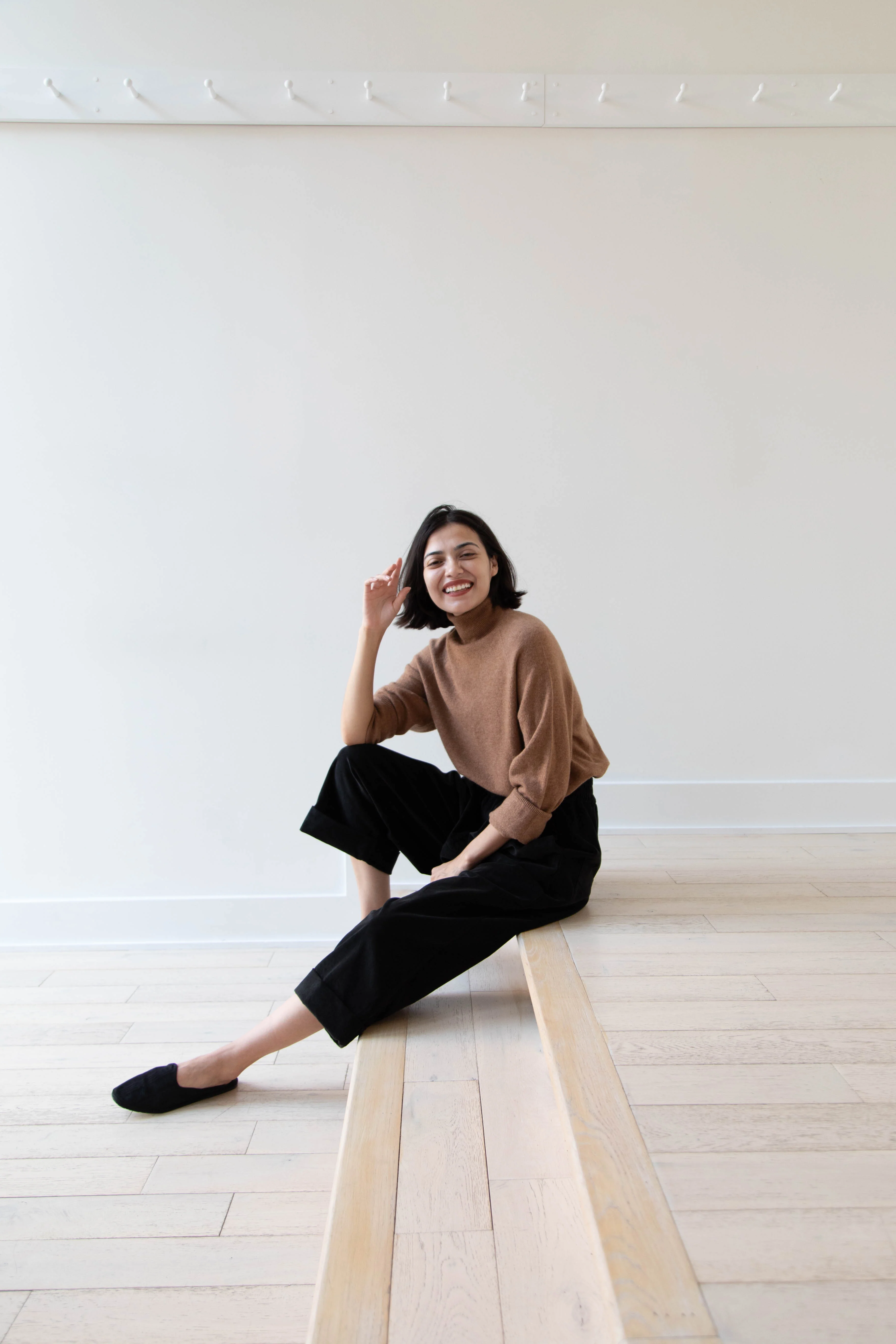 Album di Famiglia | Velvet Bragoni Pants in Slate - Image 37