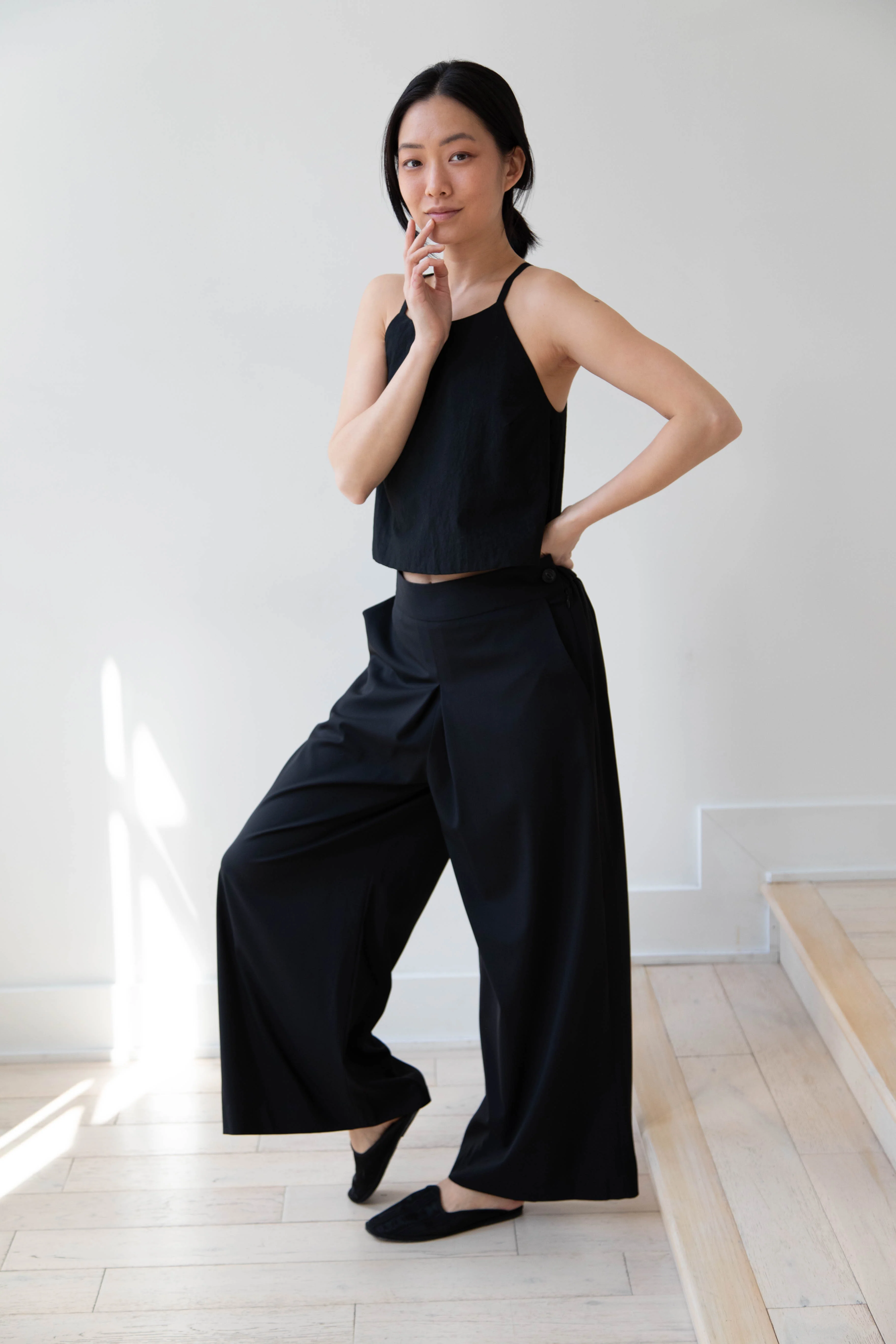 Arts & Science | Back Gum Tuck Culottes in Black - Image 20