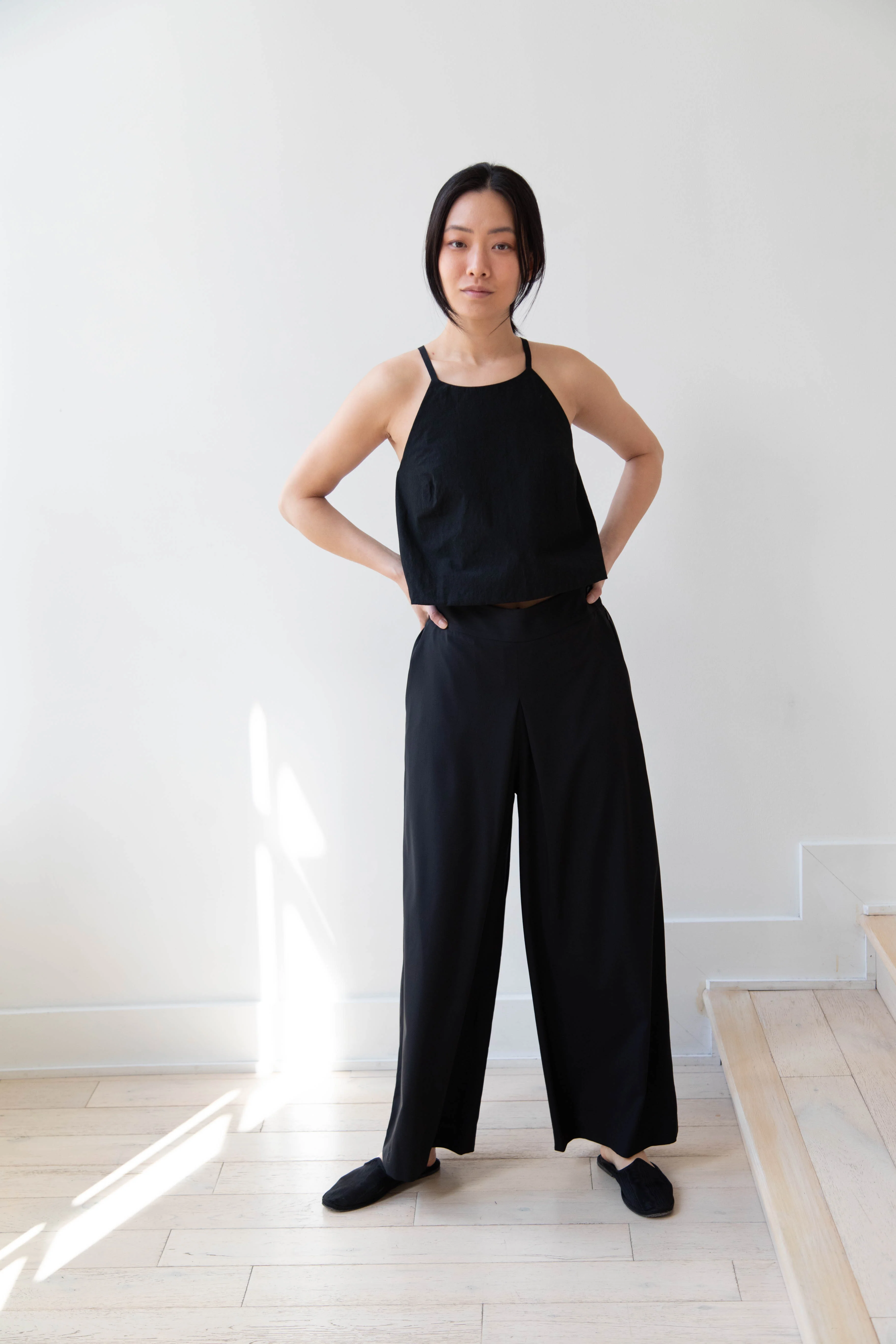 Arts & Science | Back Gum Tuck Culottes in Black - Image 4