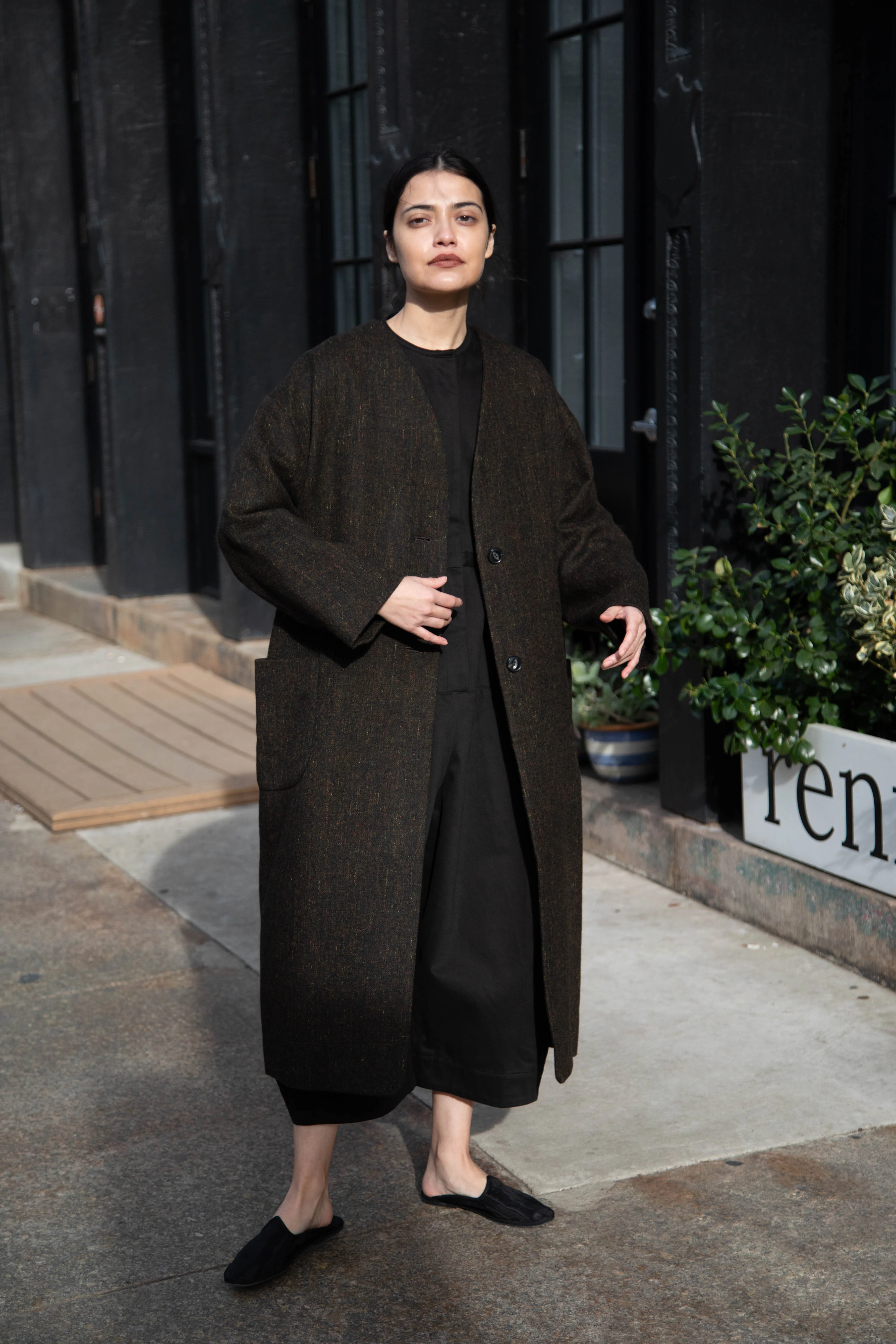 Arts & Science Tweed V-Neck Long Coat in Moss - Image 16