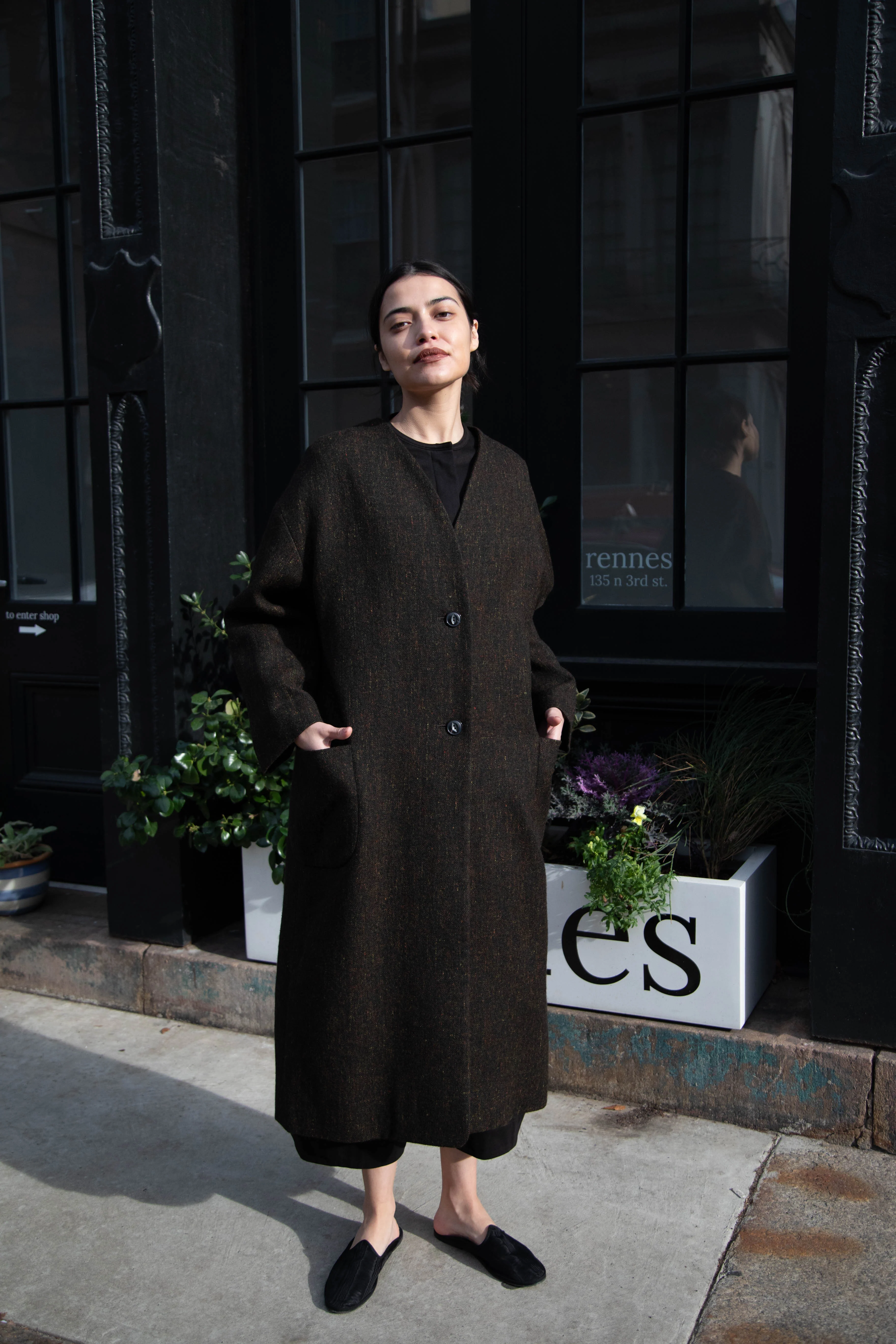 Arts & Science Tweed V-Neck Long Coat in Moss - Image 21
