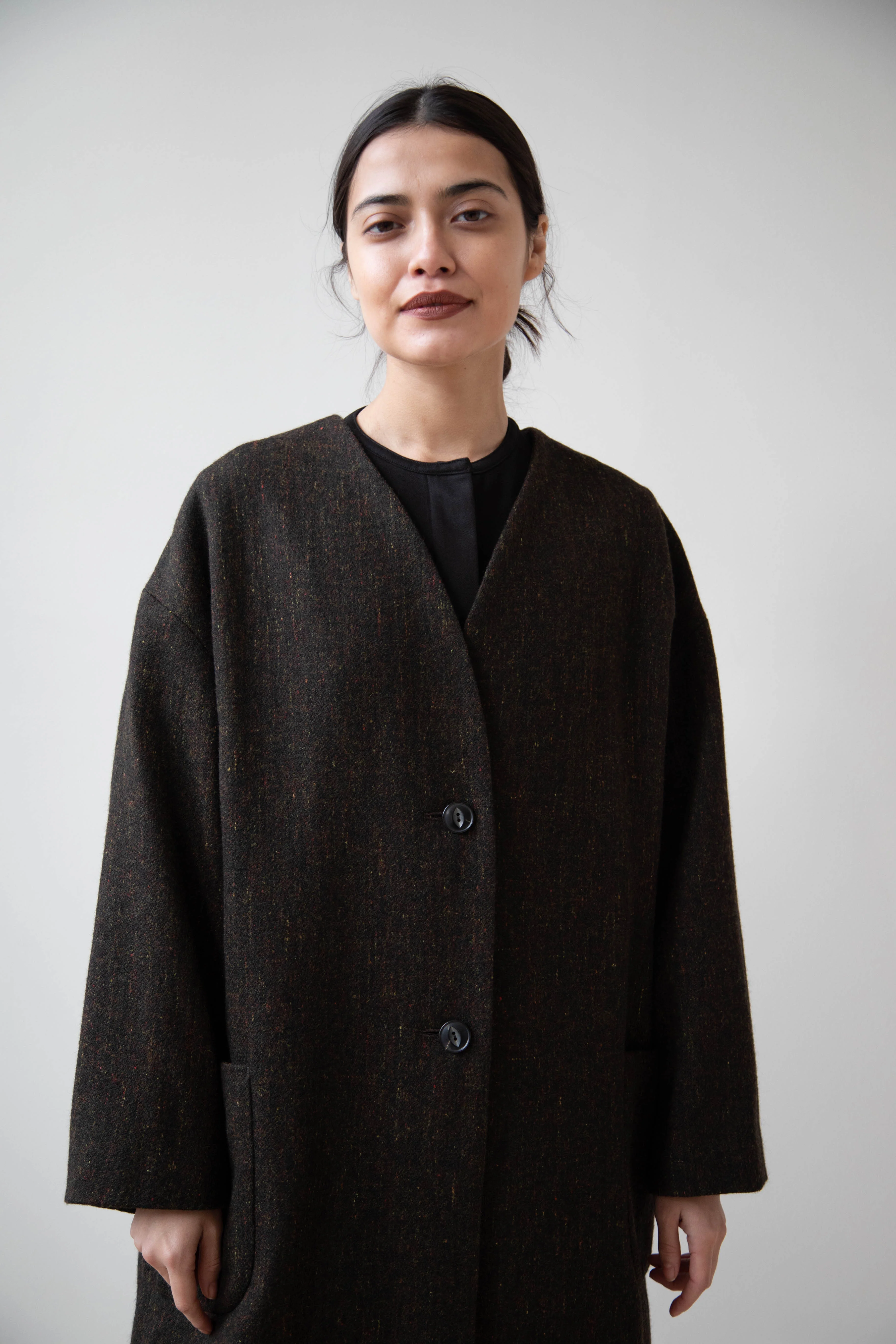 Arts & Science Tweed V-Neck Long Coat in Moss - Image 22