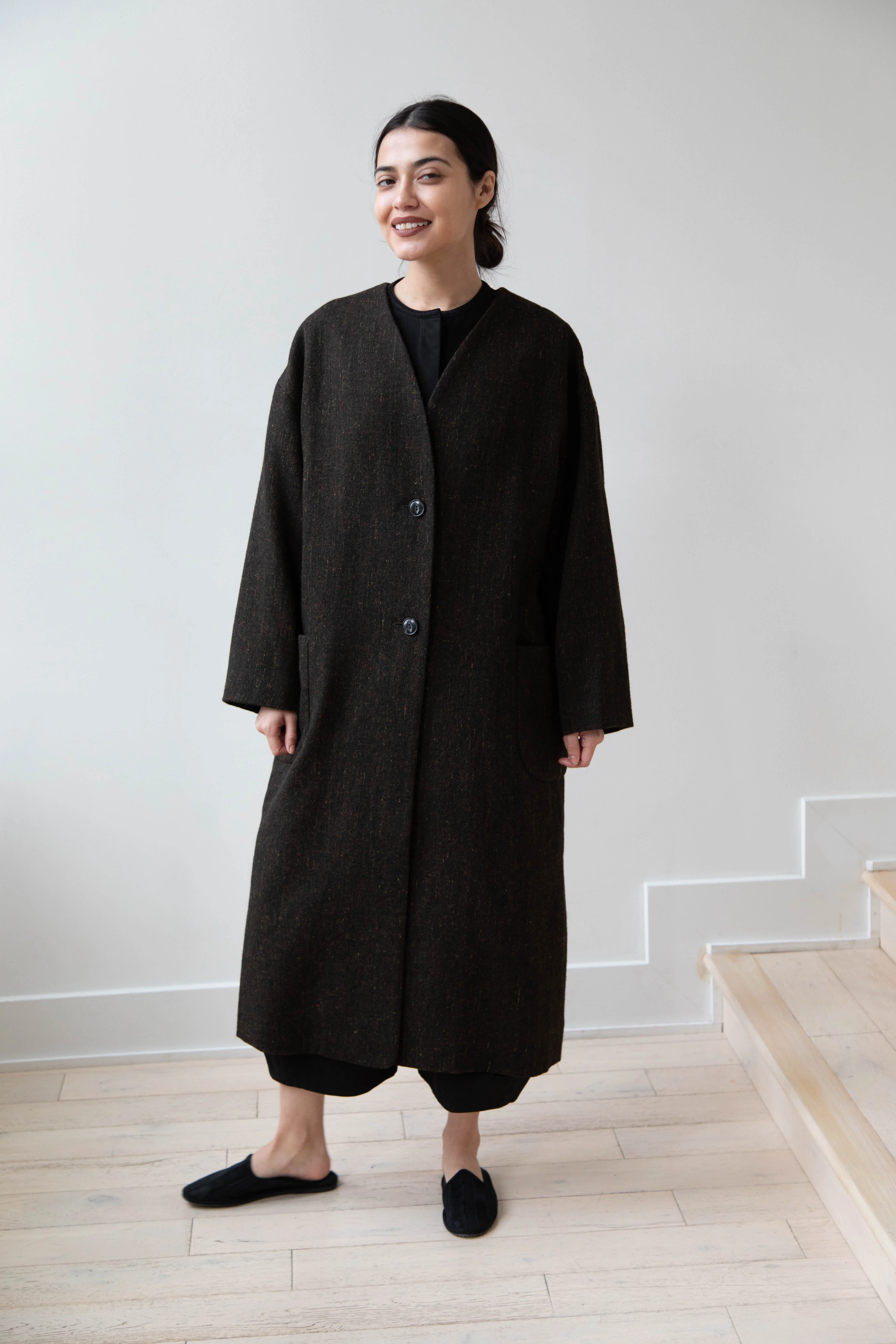 Arts & Science Tweed V-Neck Long Coat in Moss - Image 23
