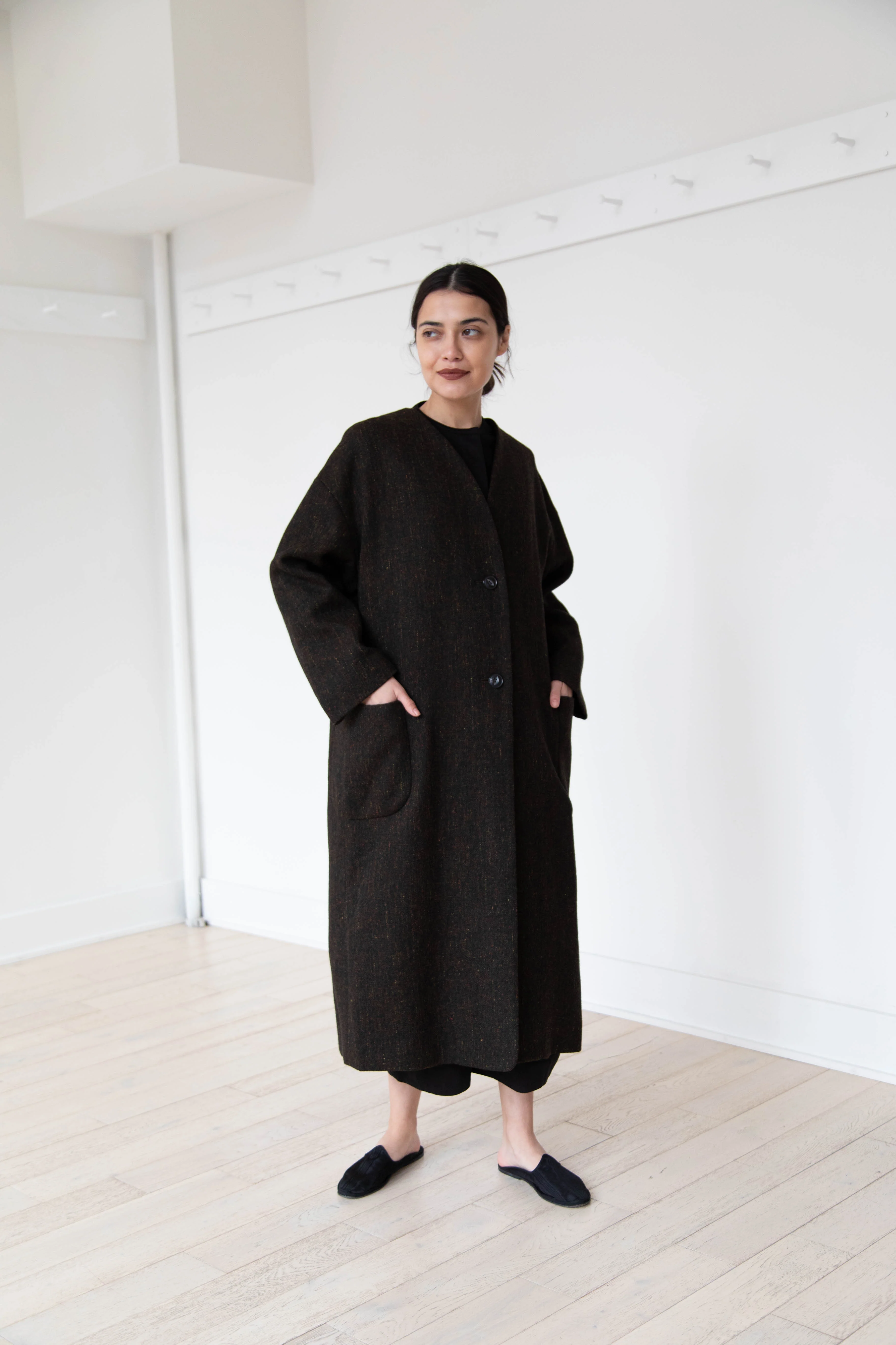 Arts & Science Tweed V-Neck Long Coat in Moss - Image 26