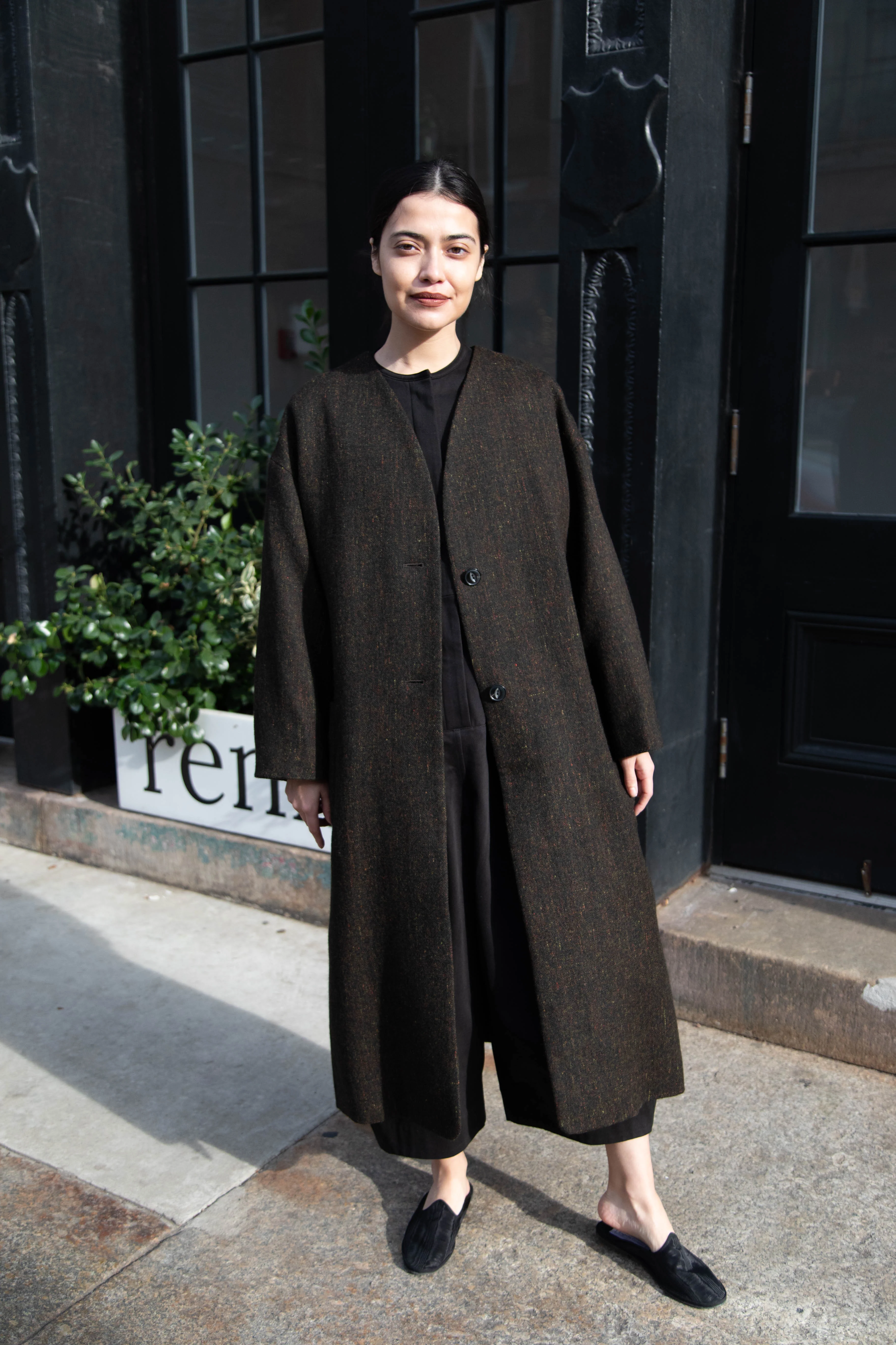 Arts & Science Tweed V-Neck Long Coat in Moss - Image 4