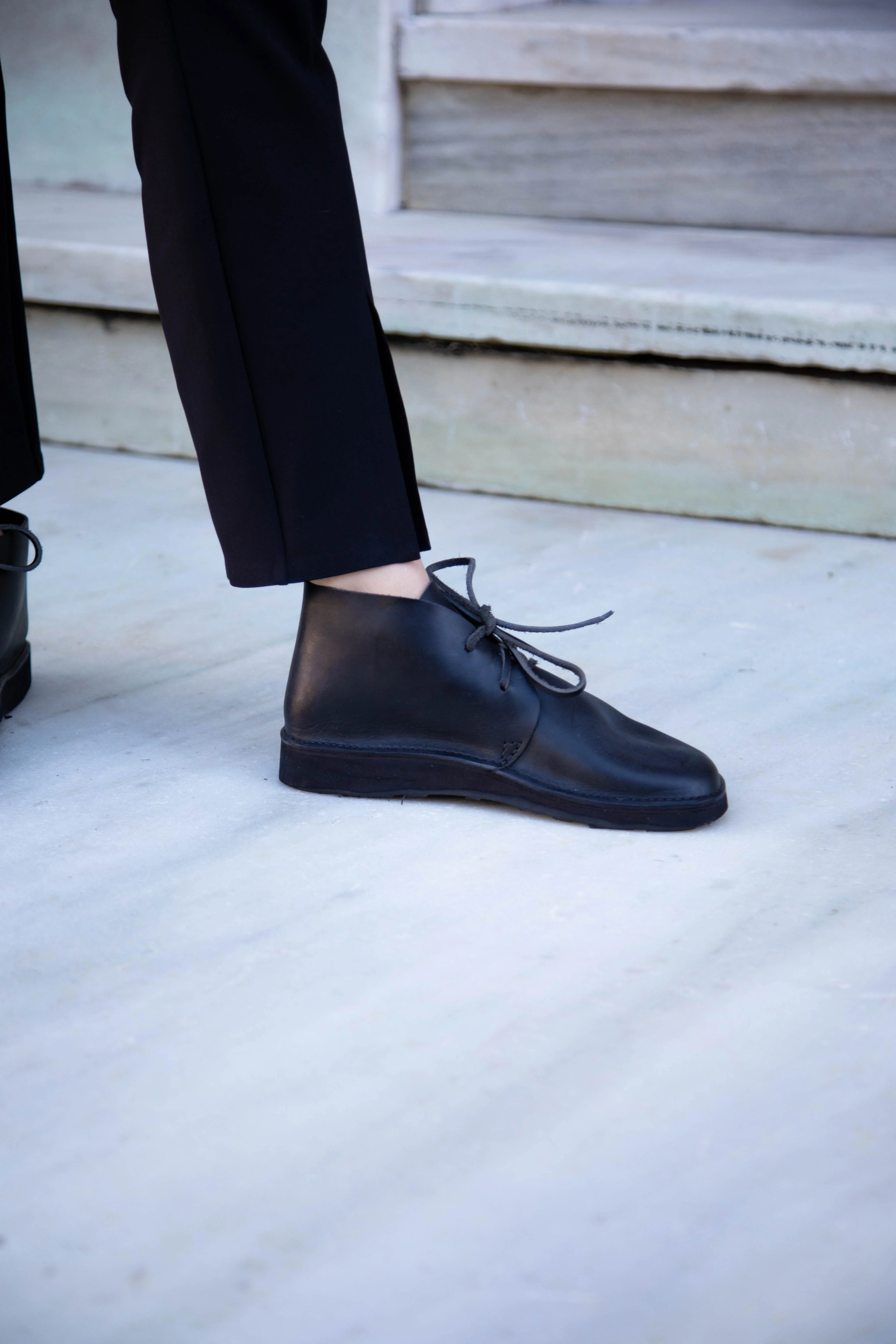 Aurora Shoes North Pacific in Black - Image 3