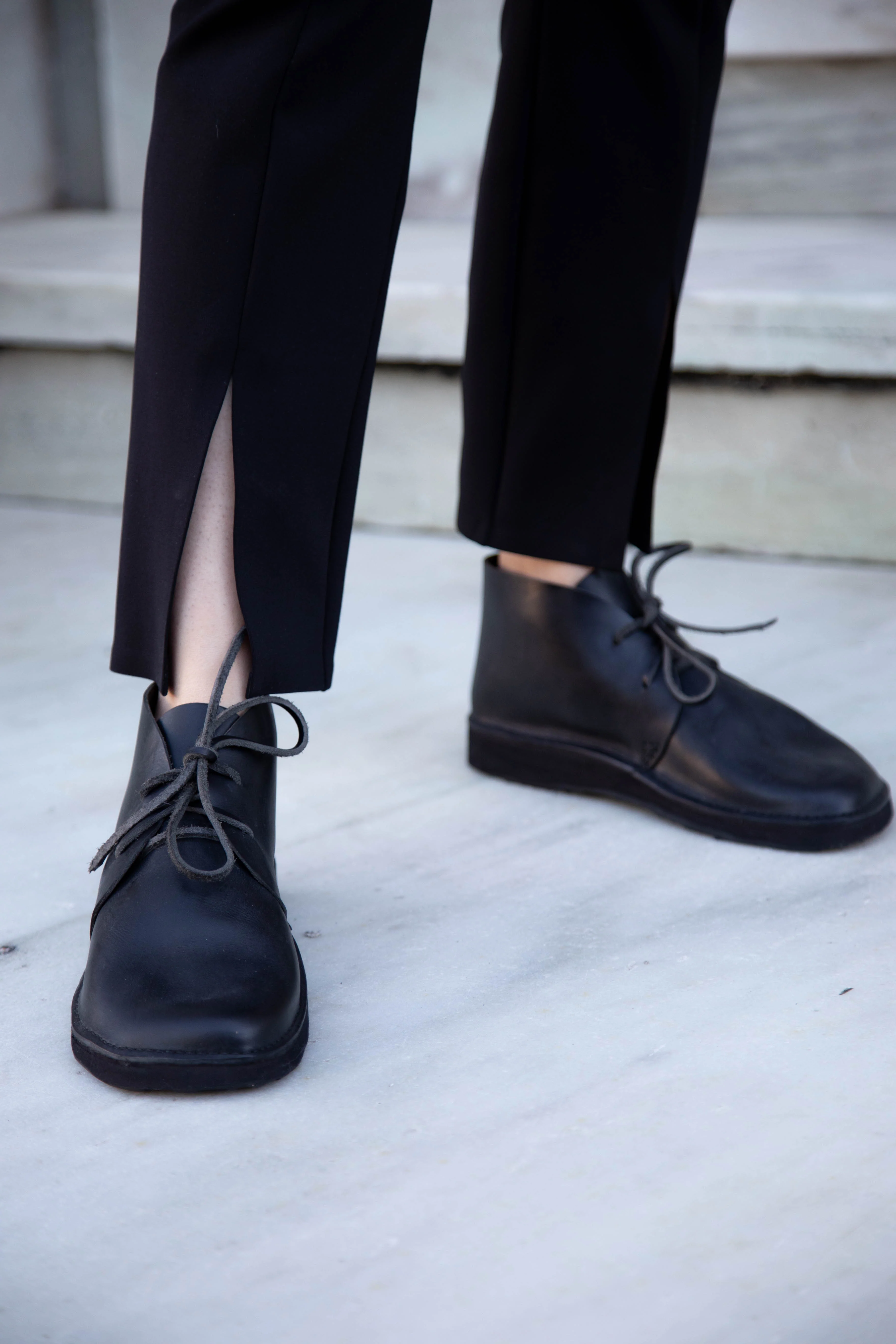Aurora Shoes North Pacific in Black - Image 4