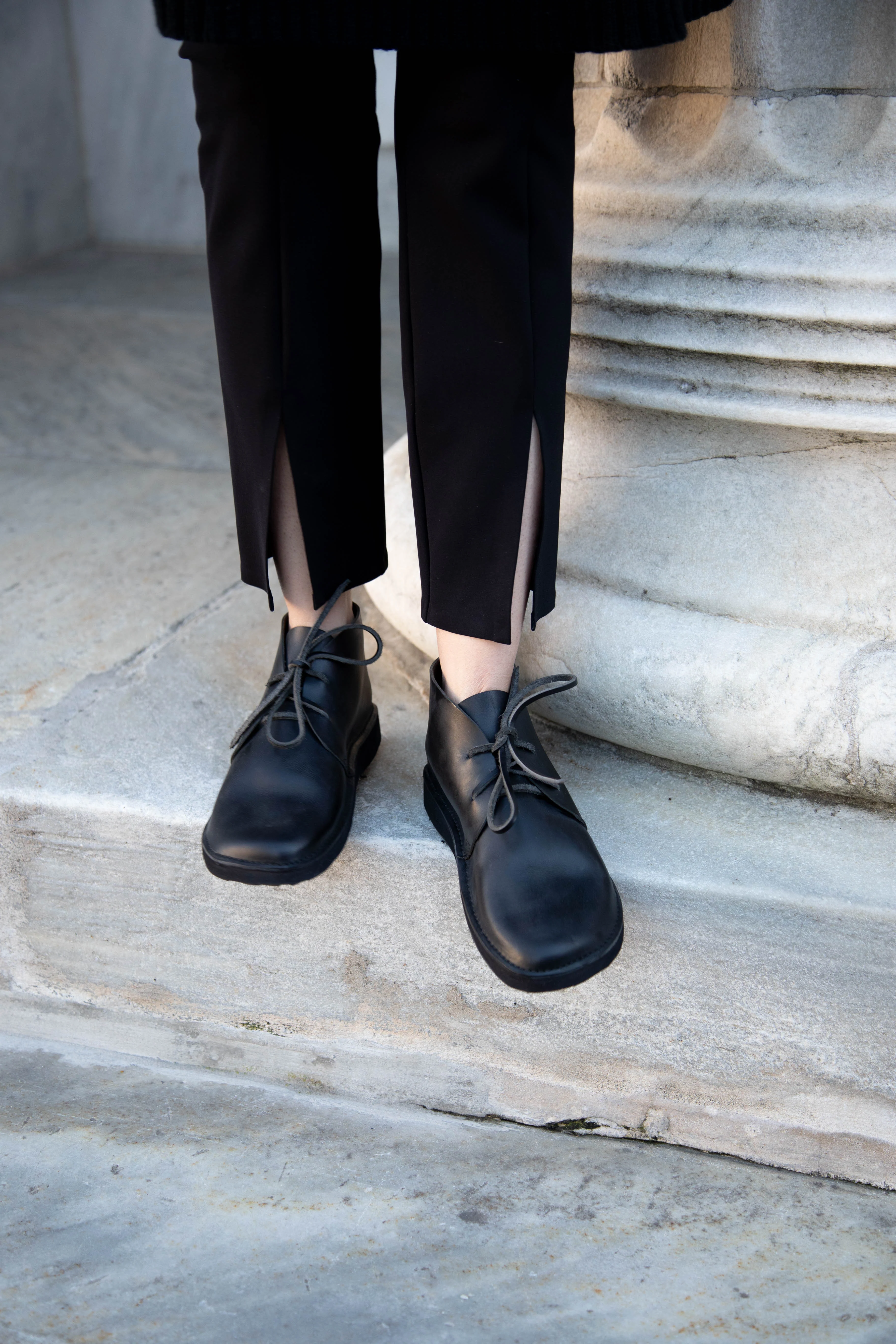 Aurora Shoes North Pacific in Black - Image 8