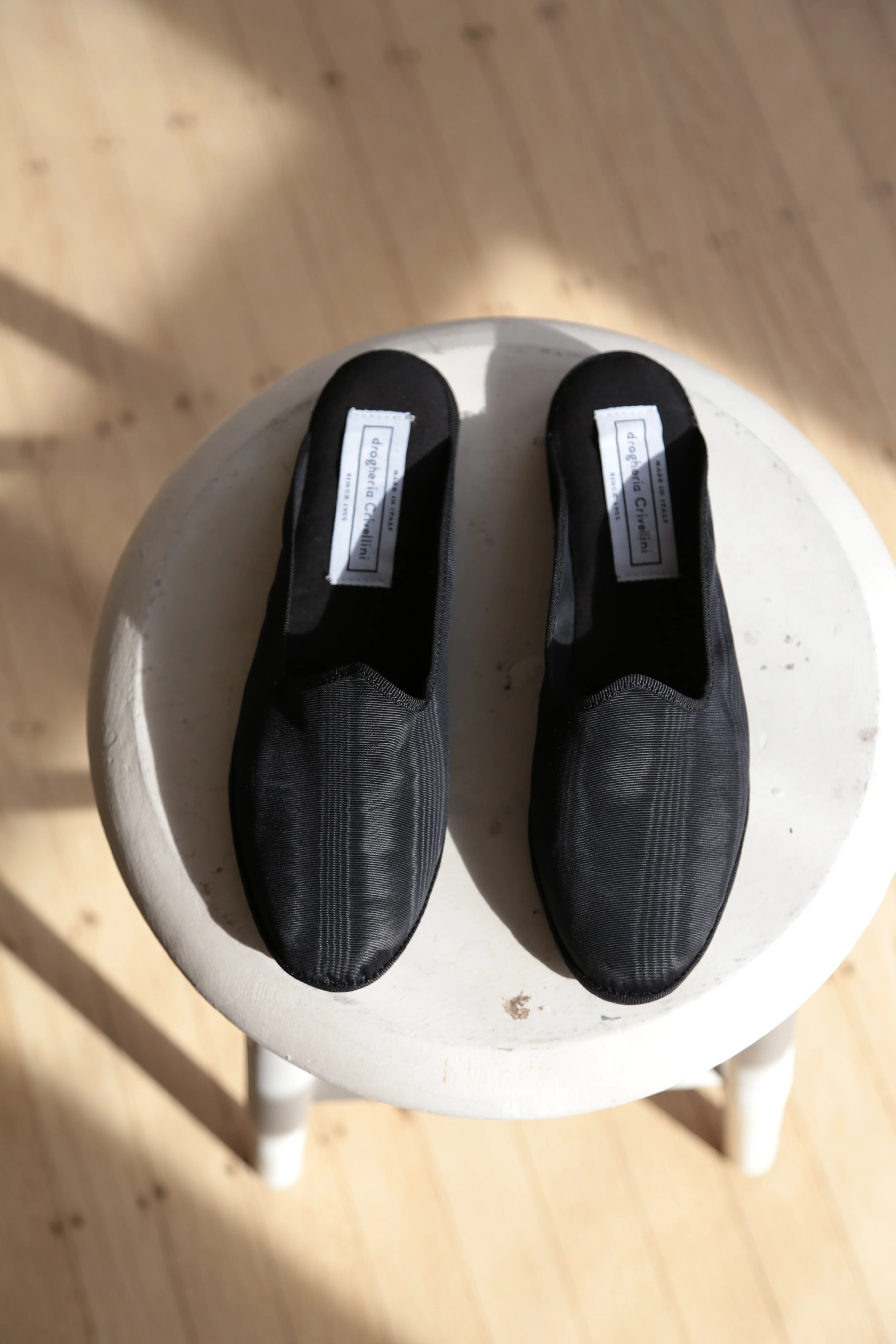 Drogheria Crivellini | Silk Slides in Black - Image 8