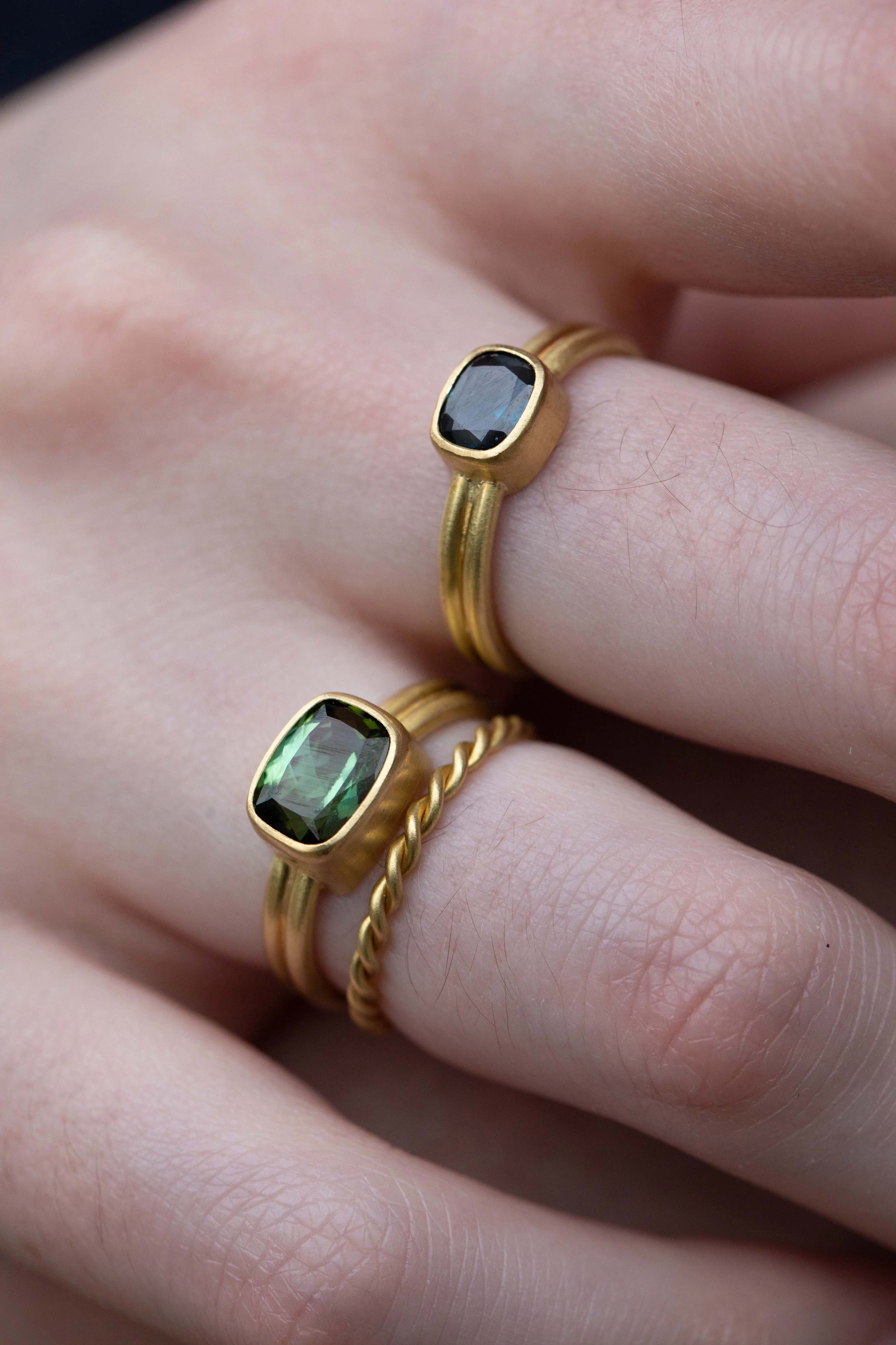 East Camp | Sapphire Double Band Ring in 18k Gold - Image 22