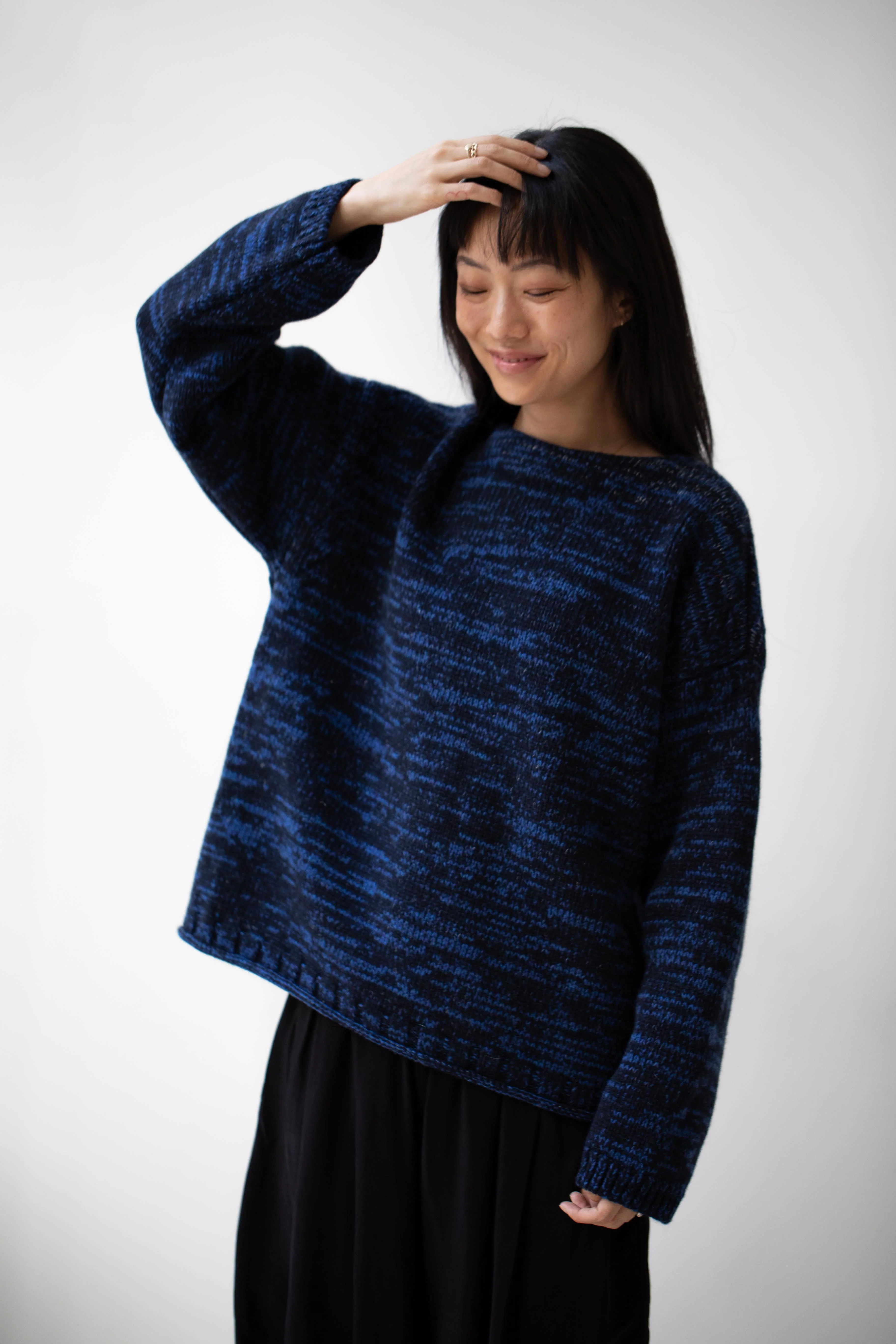 École De Curiosités | Moria Sweater Knitwear in Mazarine Melange - Image 36
