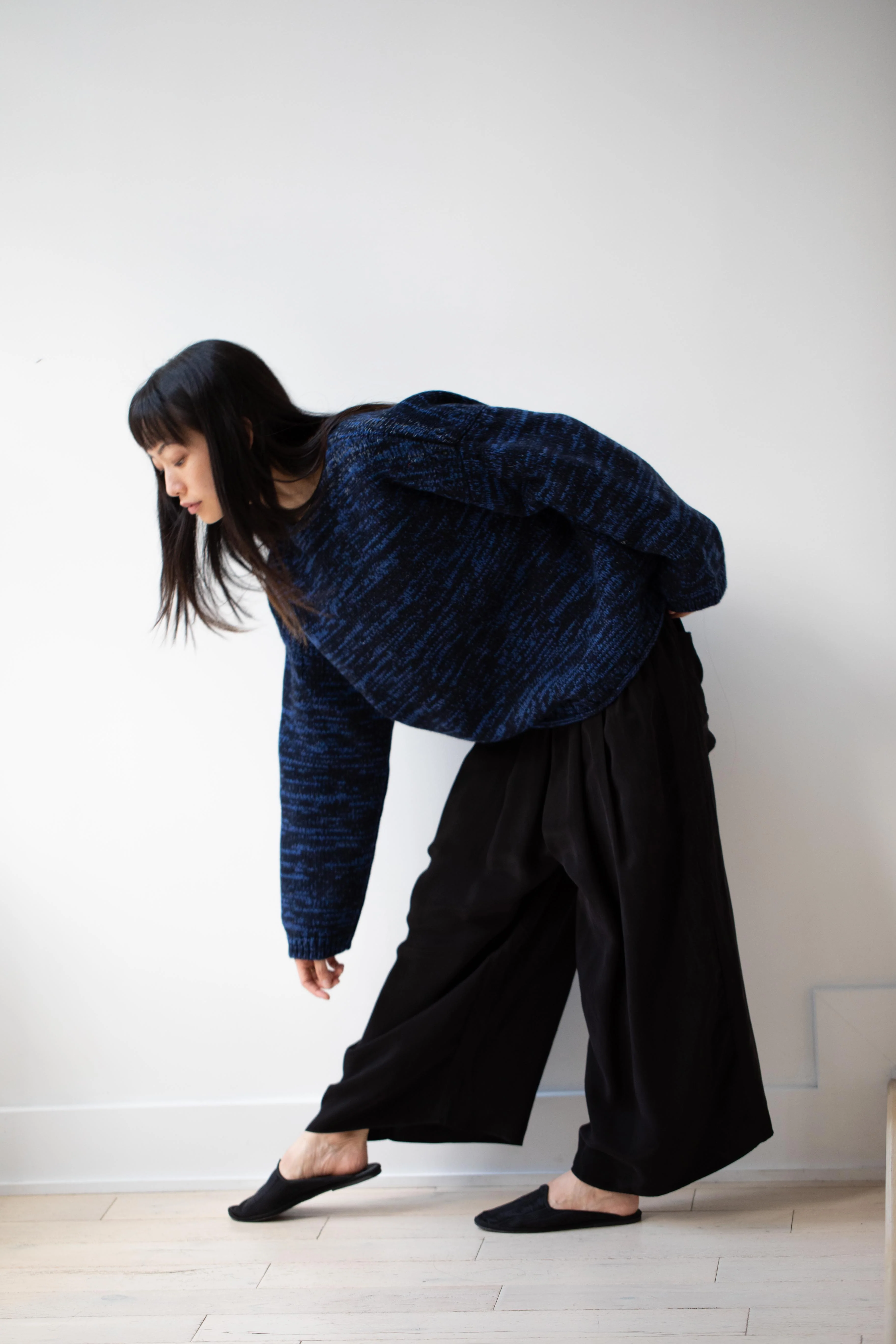 École De Curiosités | Moria Sweater Knitwear in Mazarine Melange - Image 45