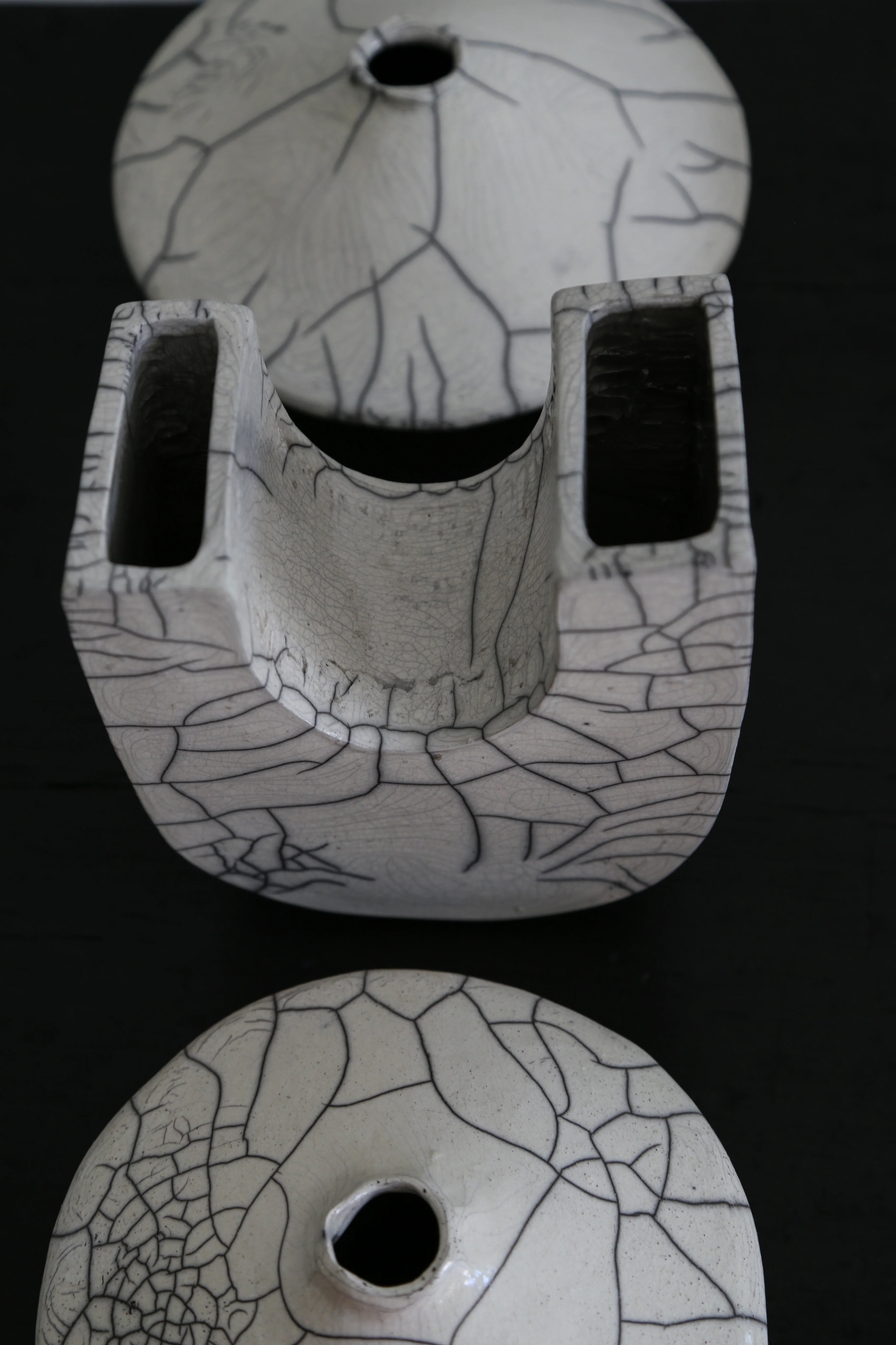 MONDAYS Raku U Vase - Image 3