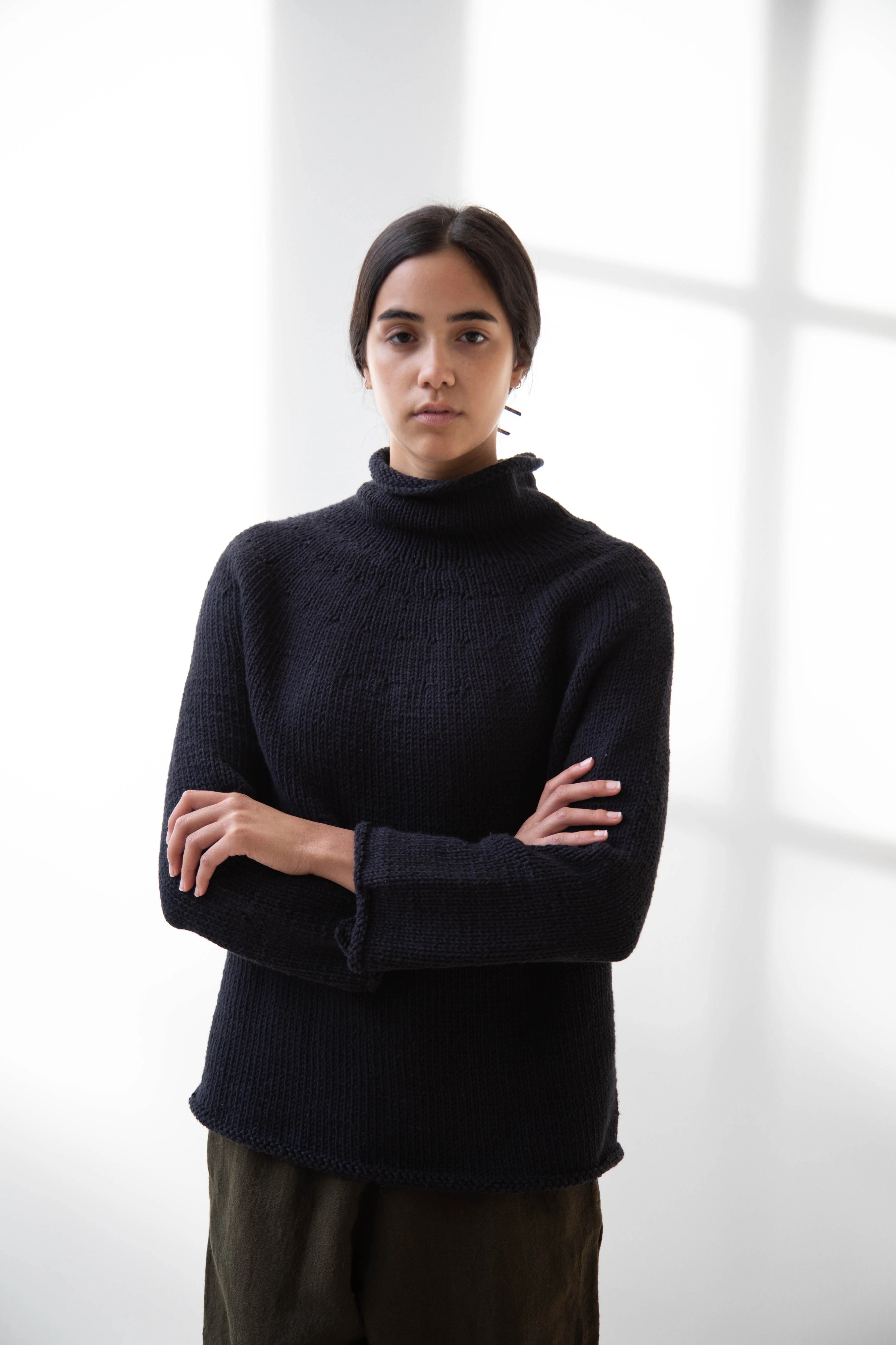 Nitto Café da Manha Sweater in Black - Image 10