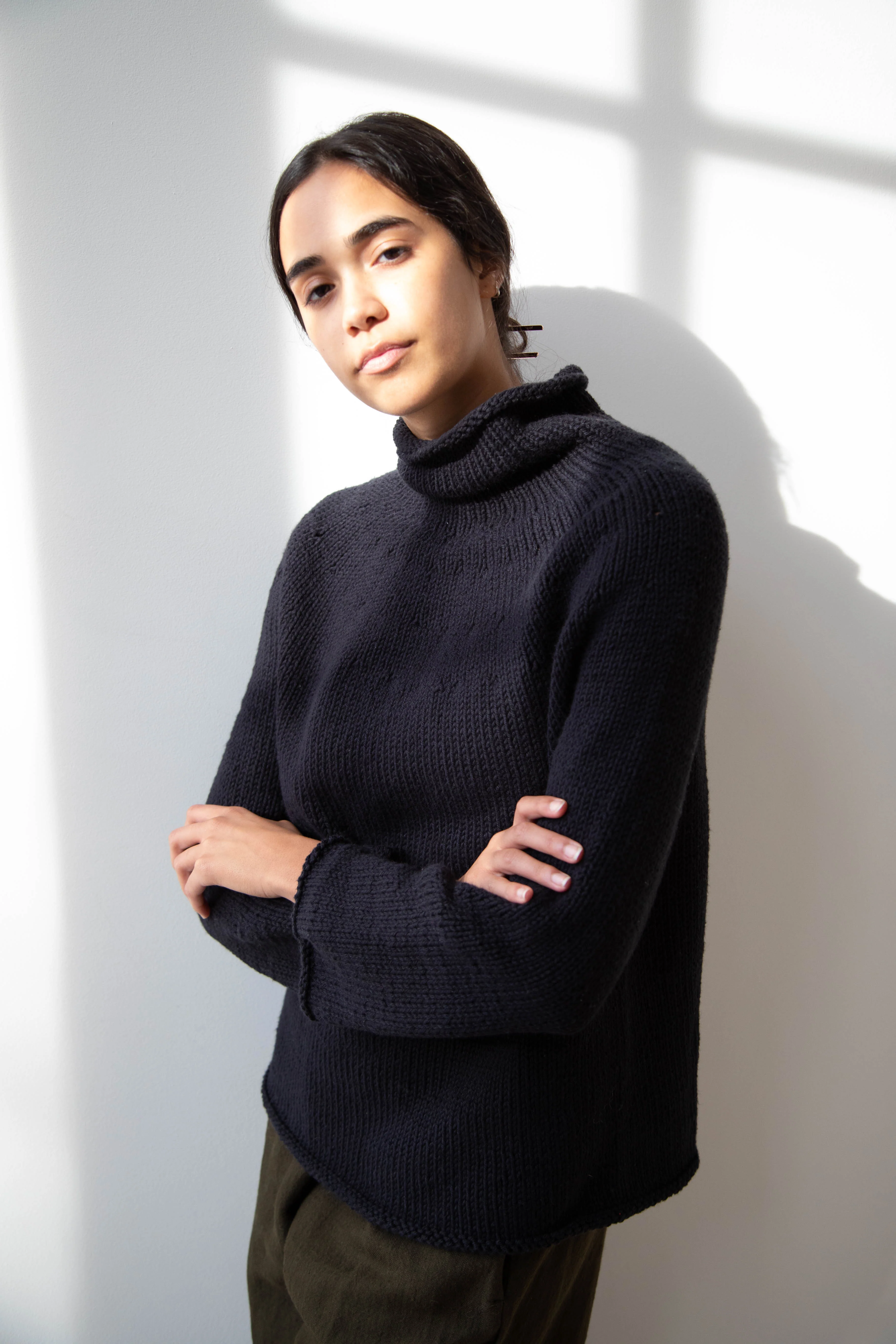 Nitto Café da Manha Sweater in Black - Image 14