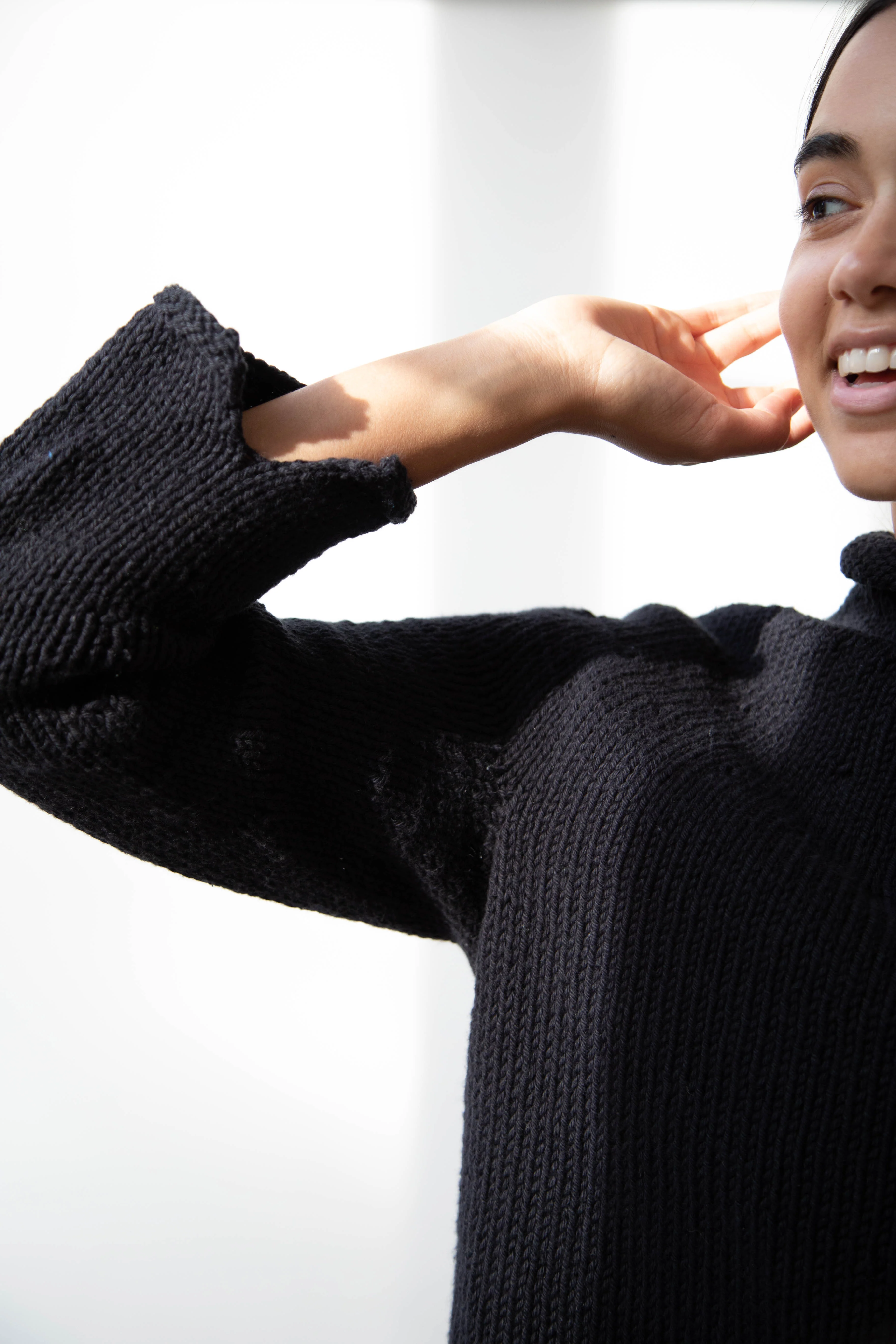 Nitto Café da Manha Sweater in Black - Image 21