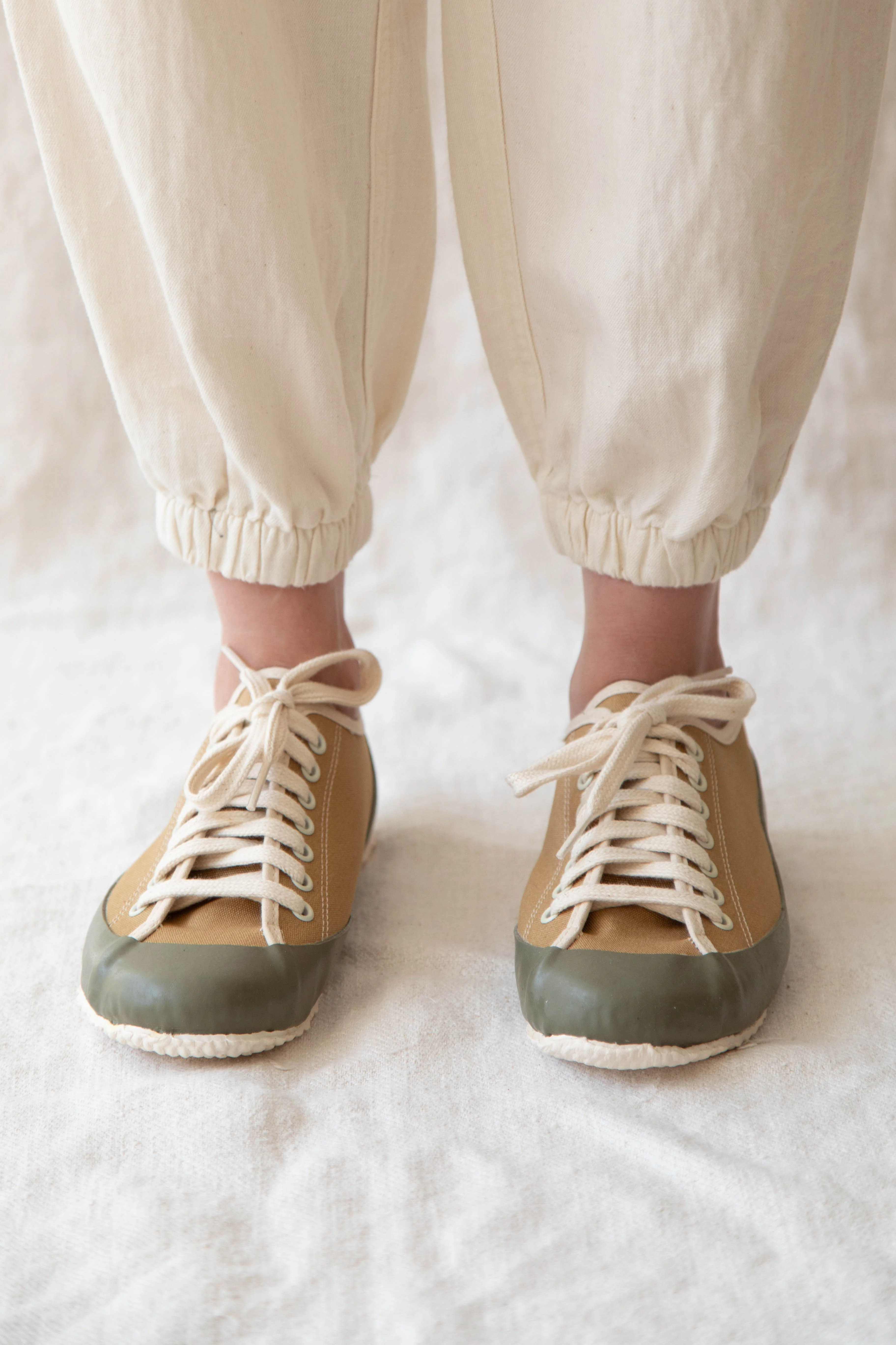 North Sea Marine Deck Shoe in Khaki & Olive - Image 4