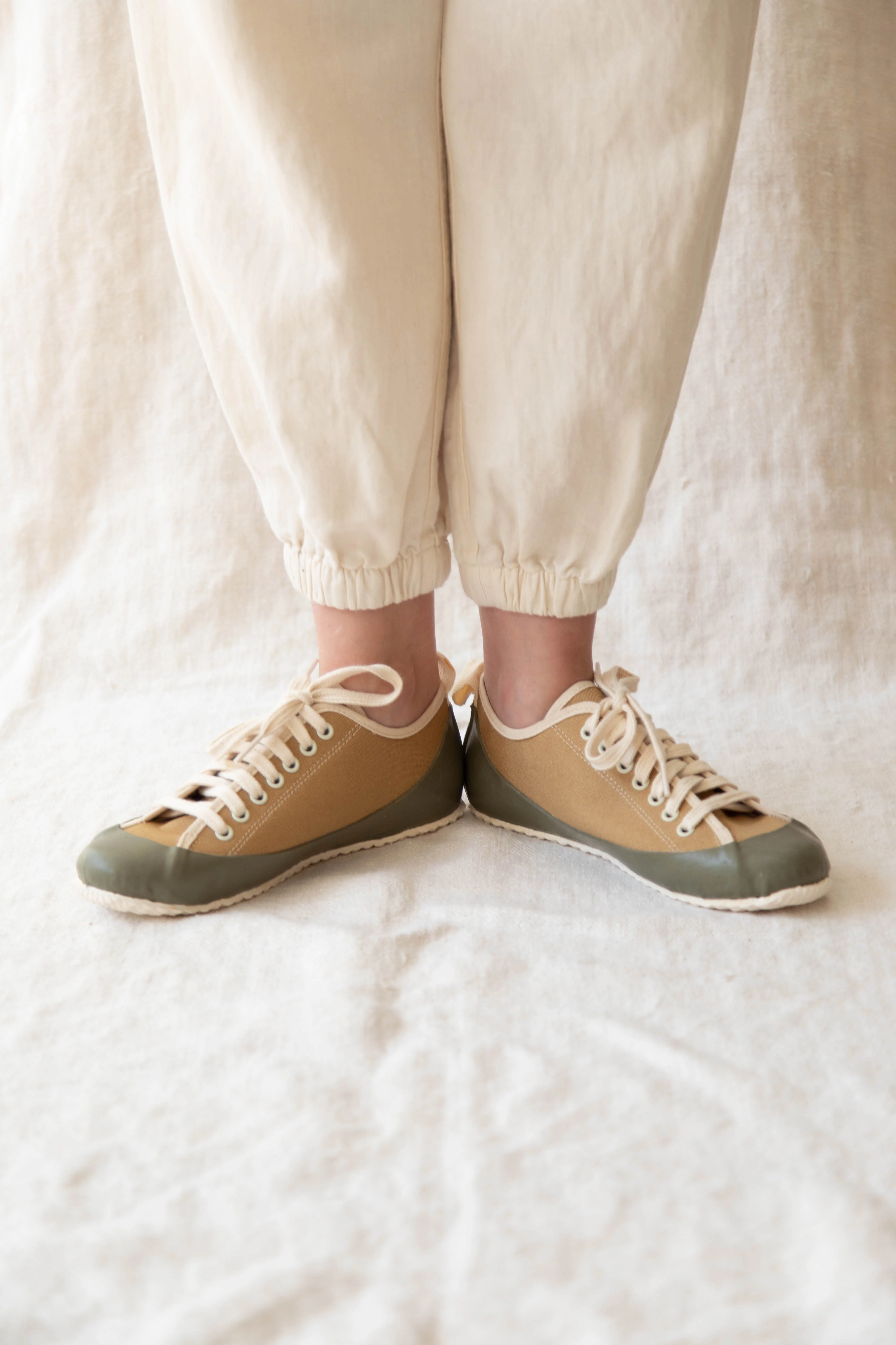 North Sea Marine Deck Shoe in Khaki & Olive - Image 7
