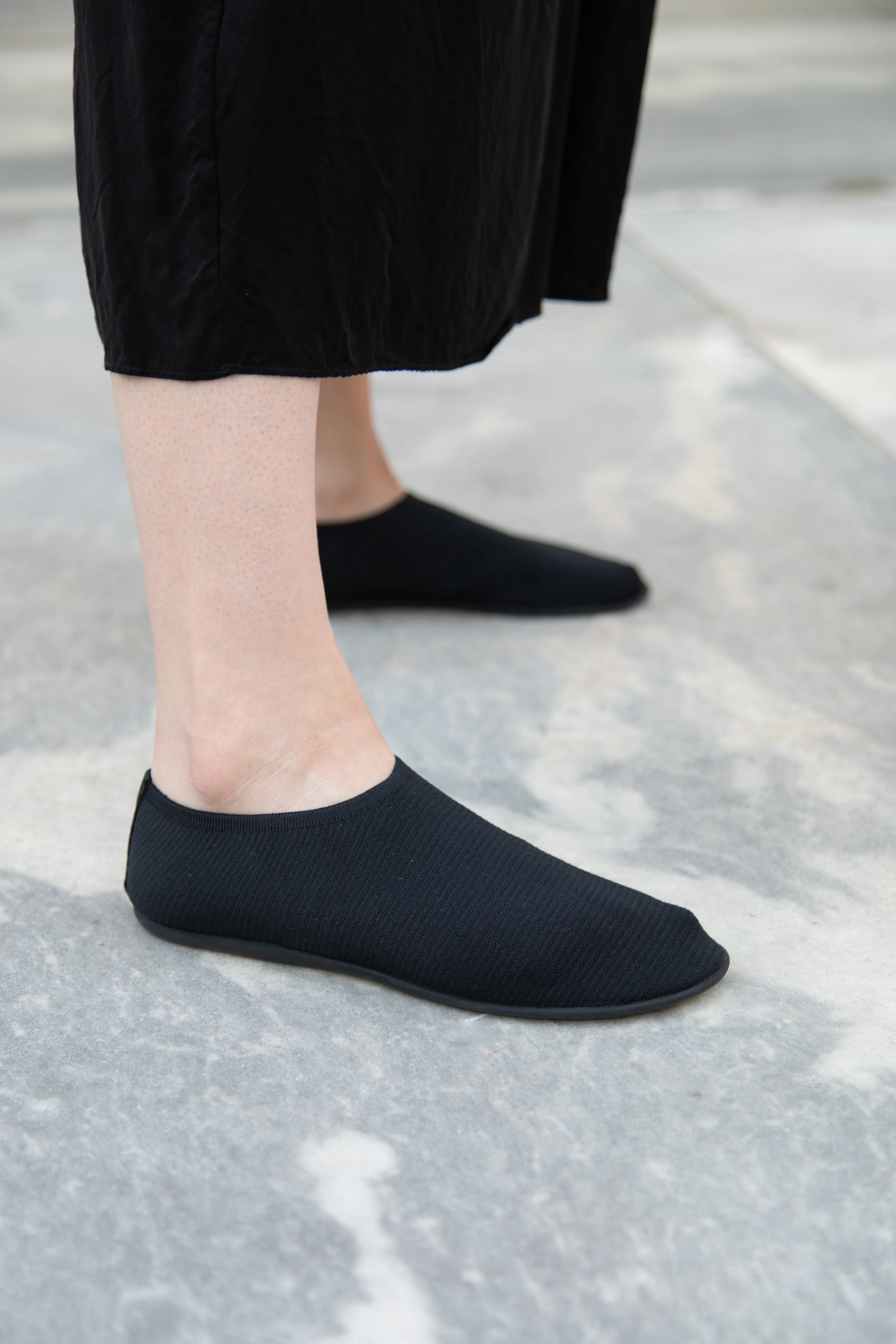 Softromaine | Flat in Black - Image 17