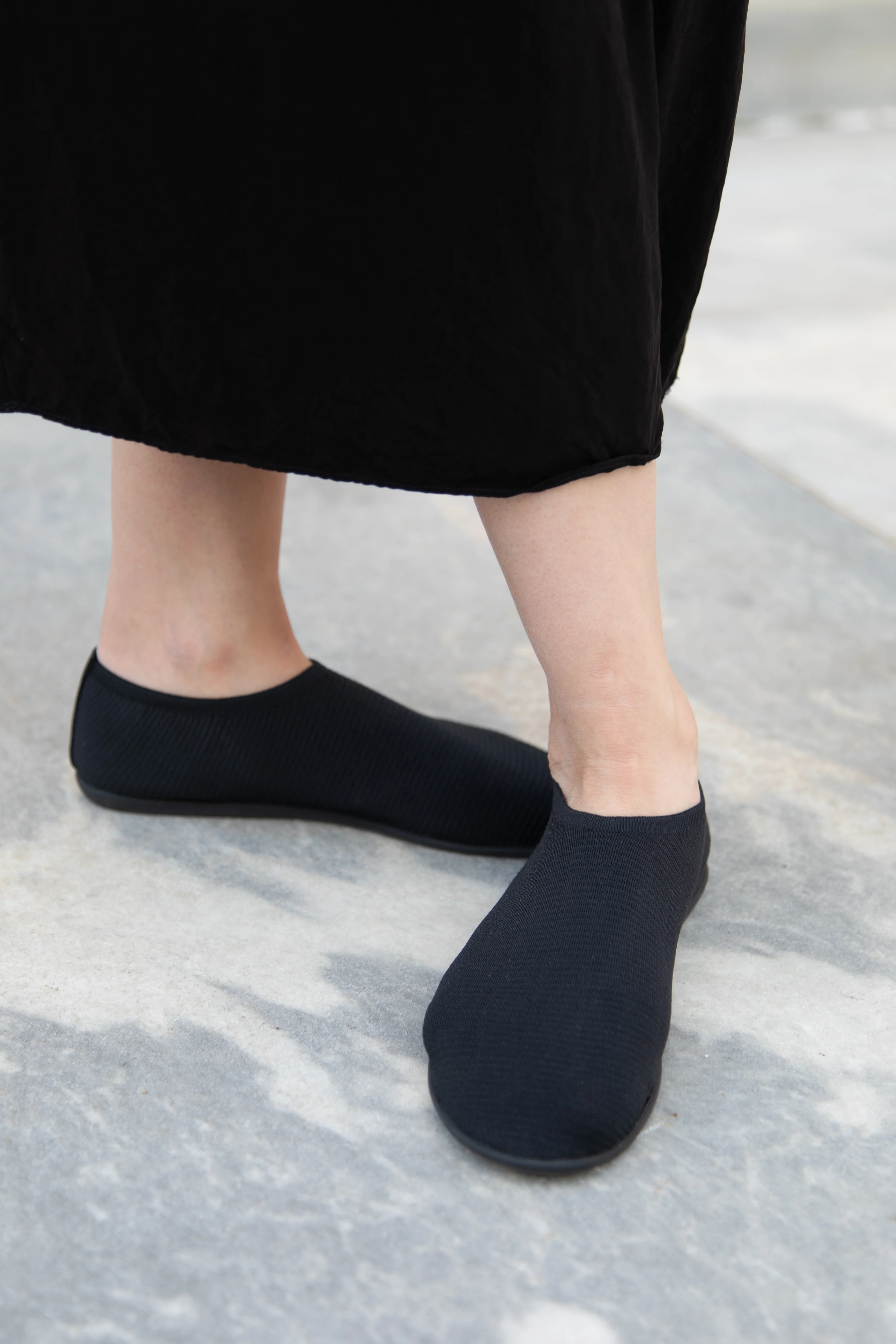 Softromaine | Flat in Black - Image 18