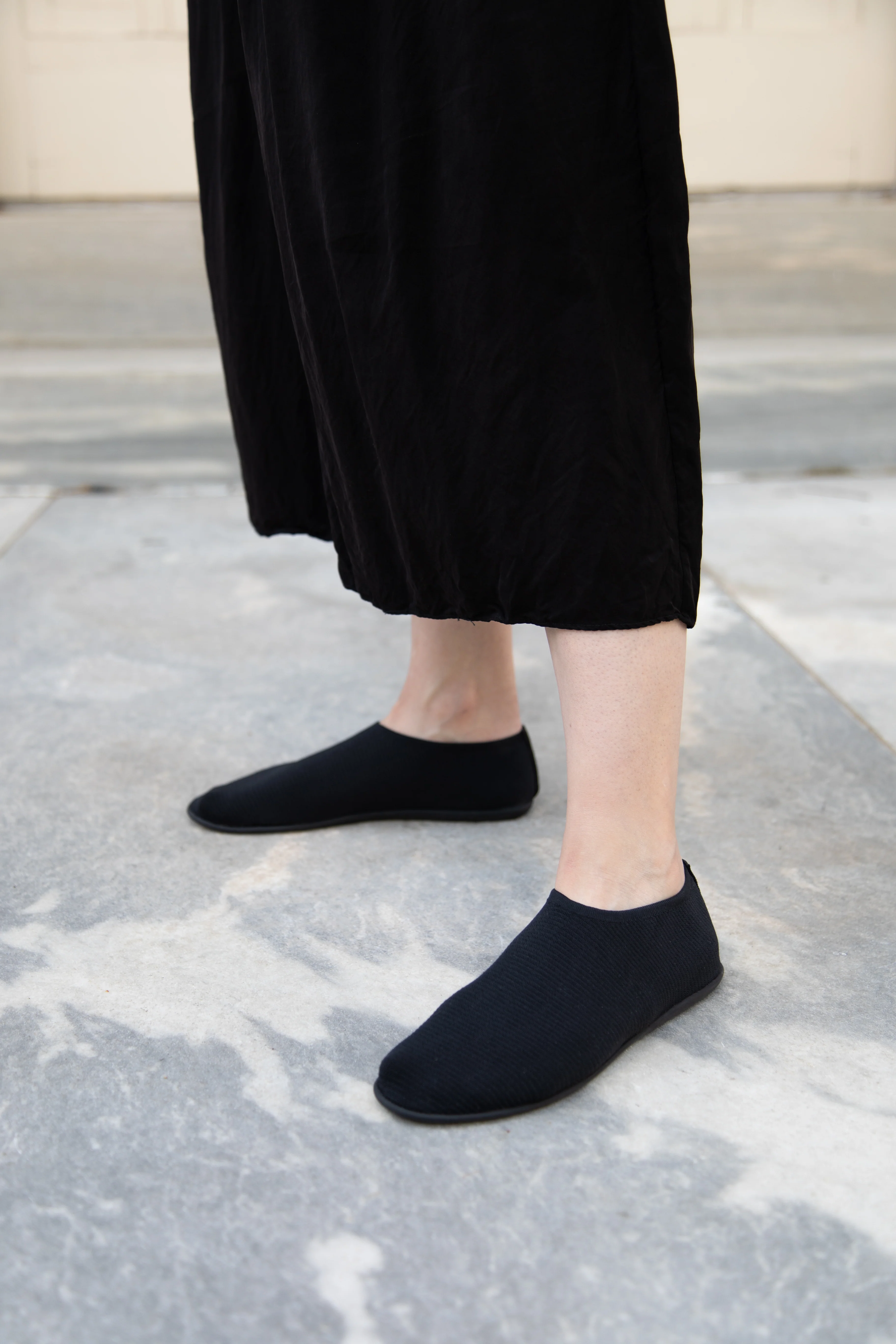 Softromaine | Flat in Black - Image 21