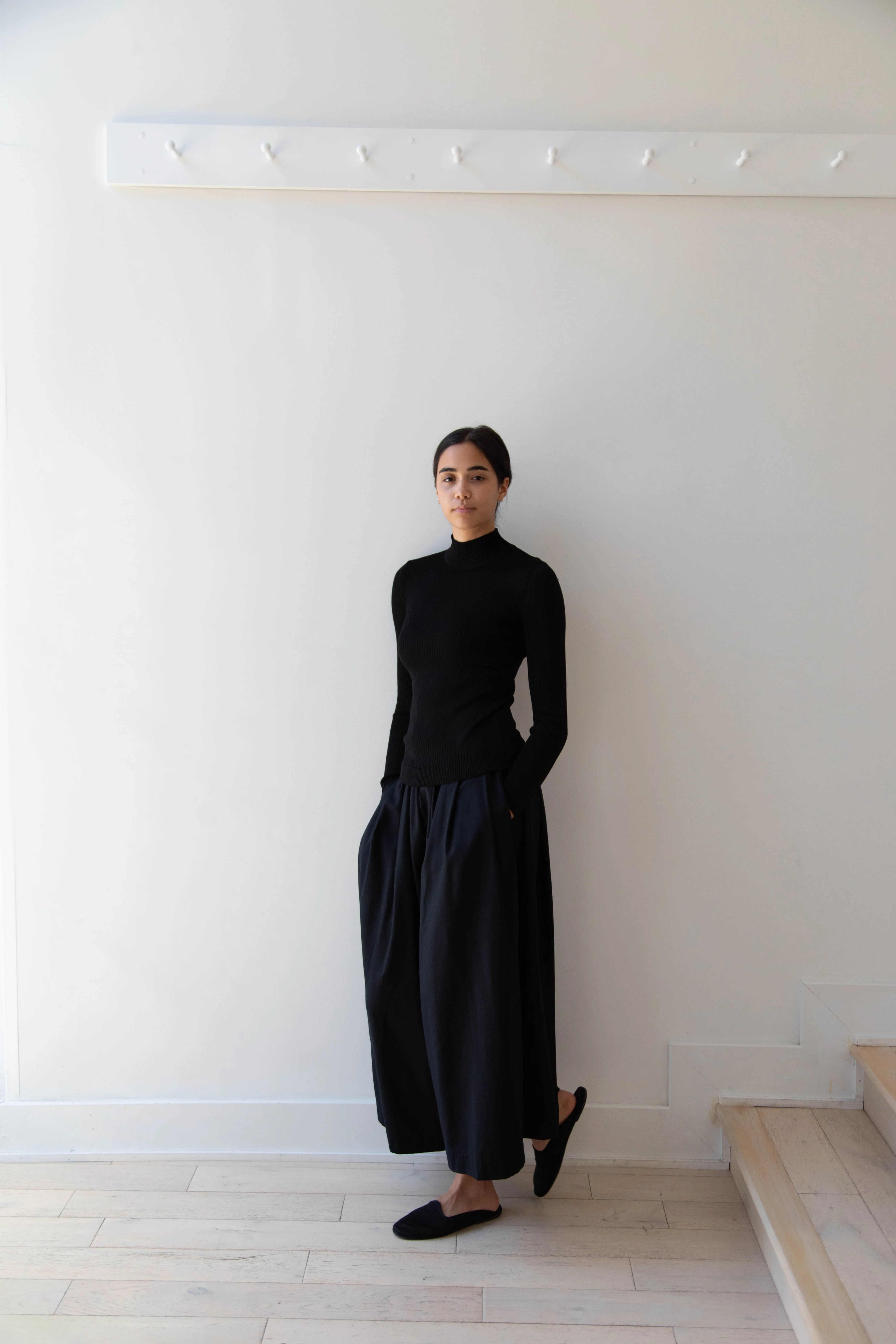 Une Heures Femme Long Sleeve Mock Neck in Noir - Image 14